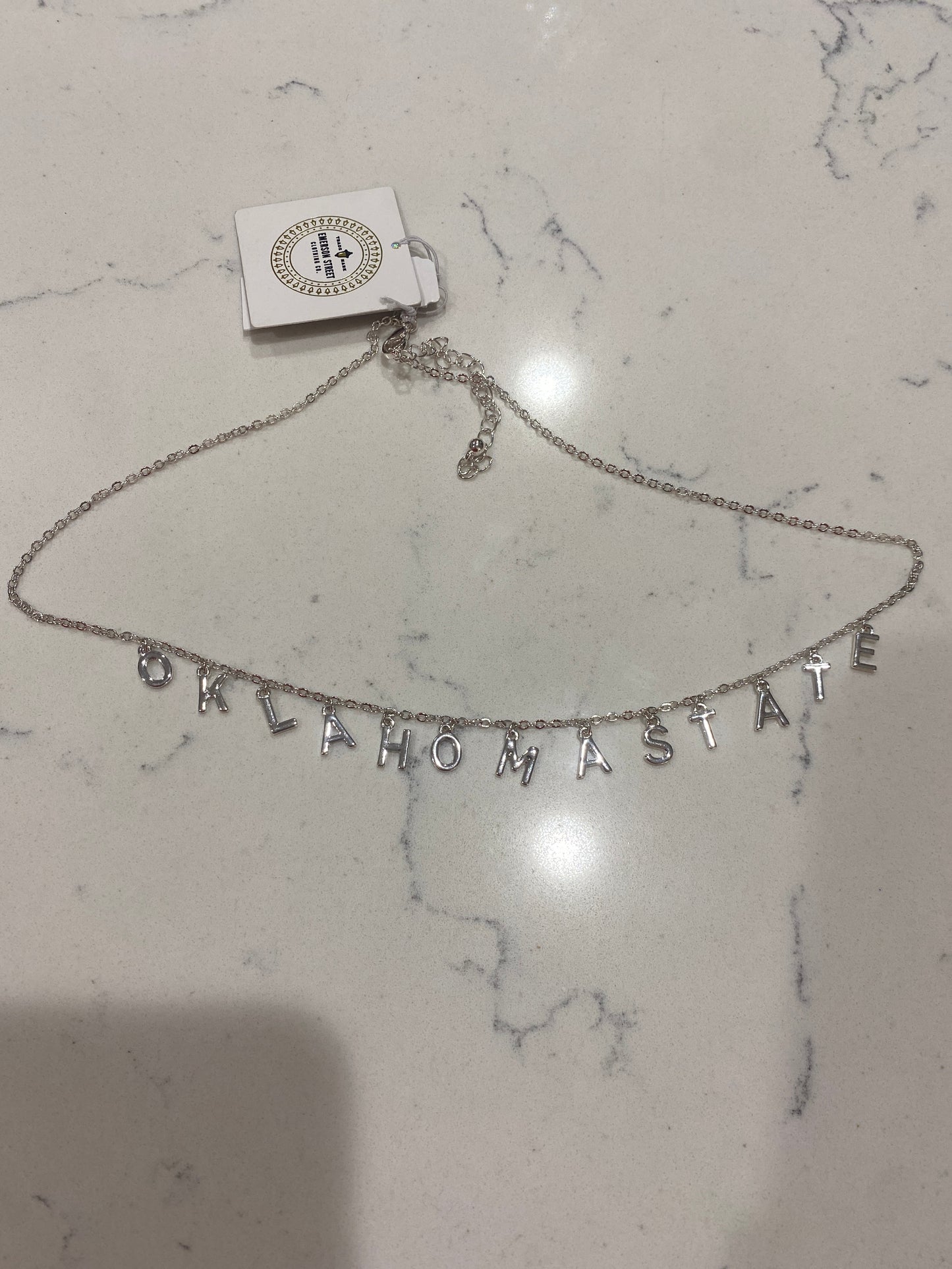 O K L A S T A T E LETTER CHARM NECKLACE SILVER