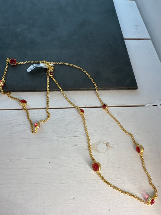 AQUITAINE STATION NECKLACE PEONY PINK