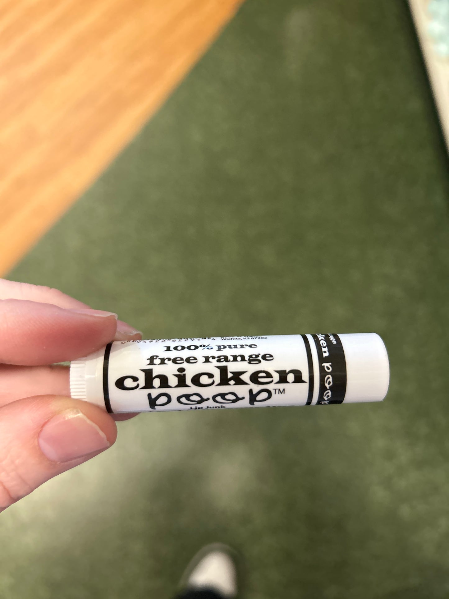 CHICKEN POOP LIP GLACE