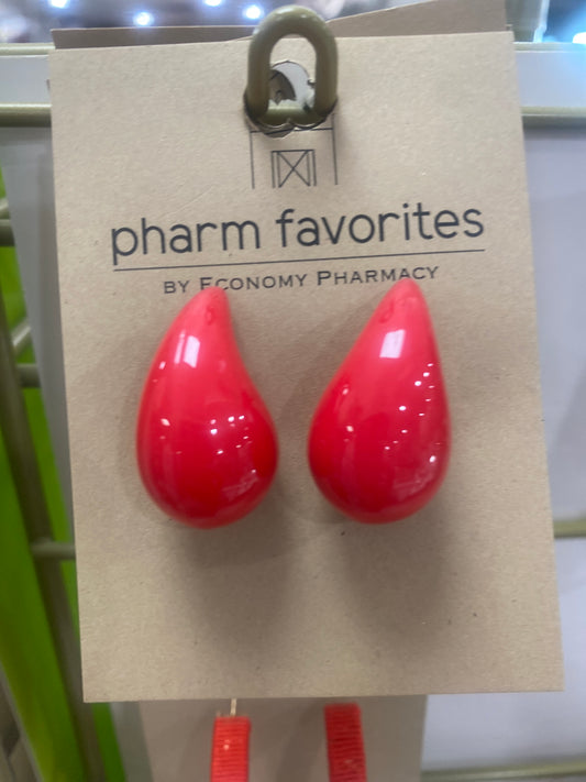 RED TEARDROP/COMMA EARRINGS