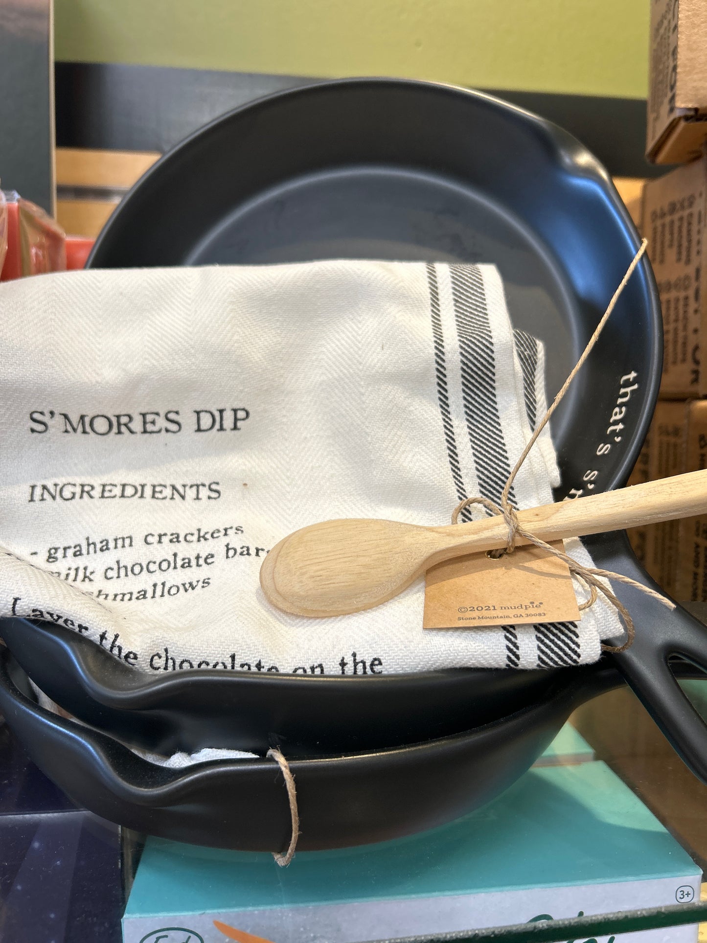 SMORES SKILLET & TOWEL