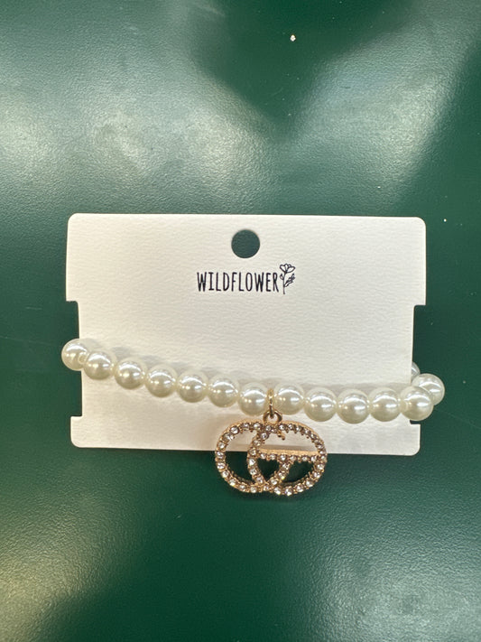EMILLIANA PEARL STRETCH BRACELET W/CZ CHARM