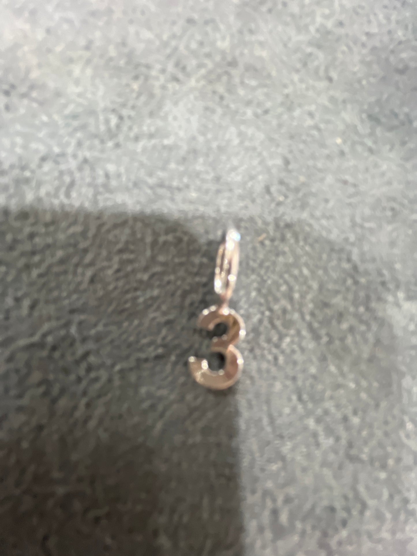SIS KISS NUMBER CHARMS