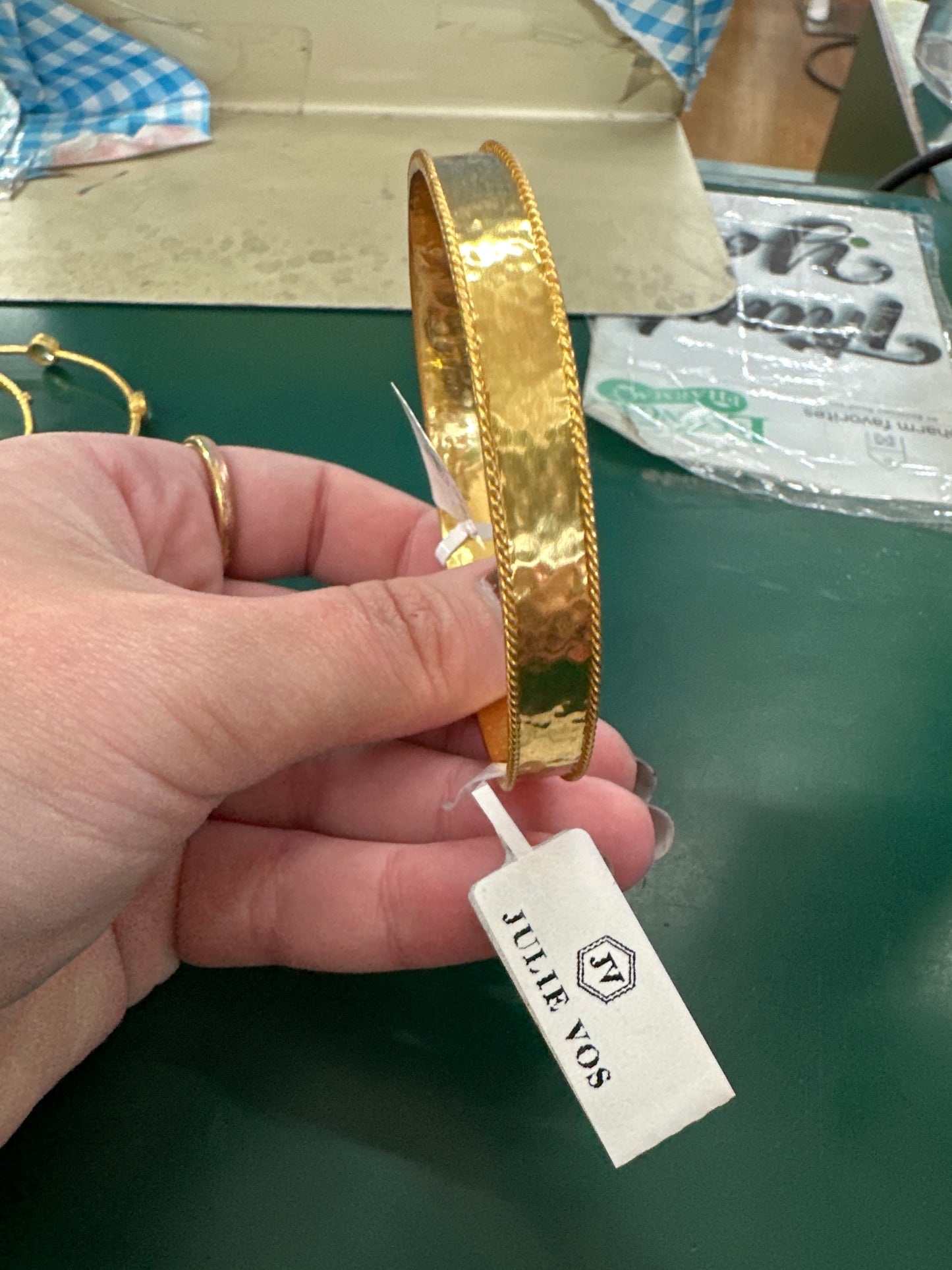 SAVOY BANGLE GOLD -M