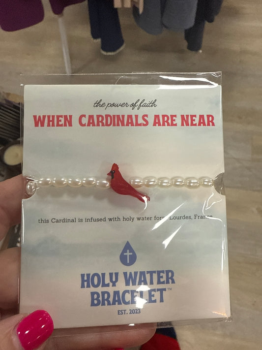 HOLY WATER RED CARDINAL BRACELET IN CRYSTAL PEARL
