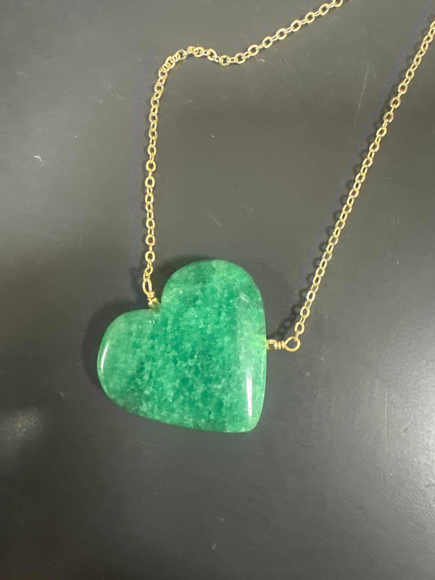 GOLD CHAIN WITH HEART SHAPED STONE