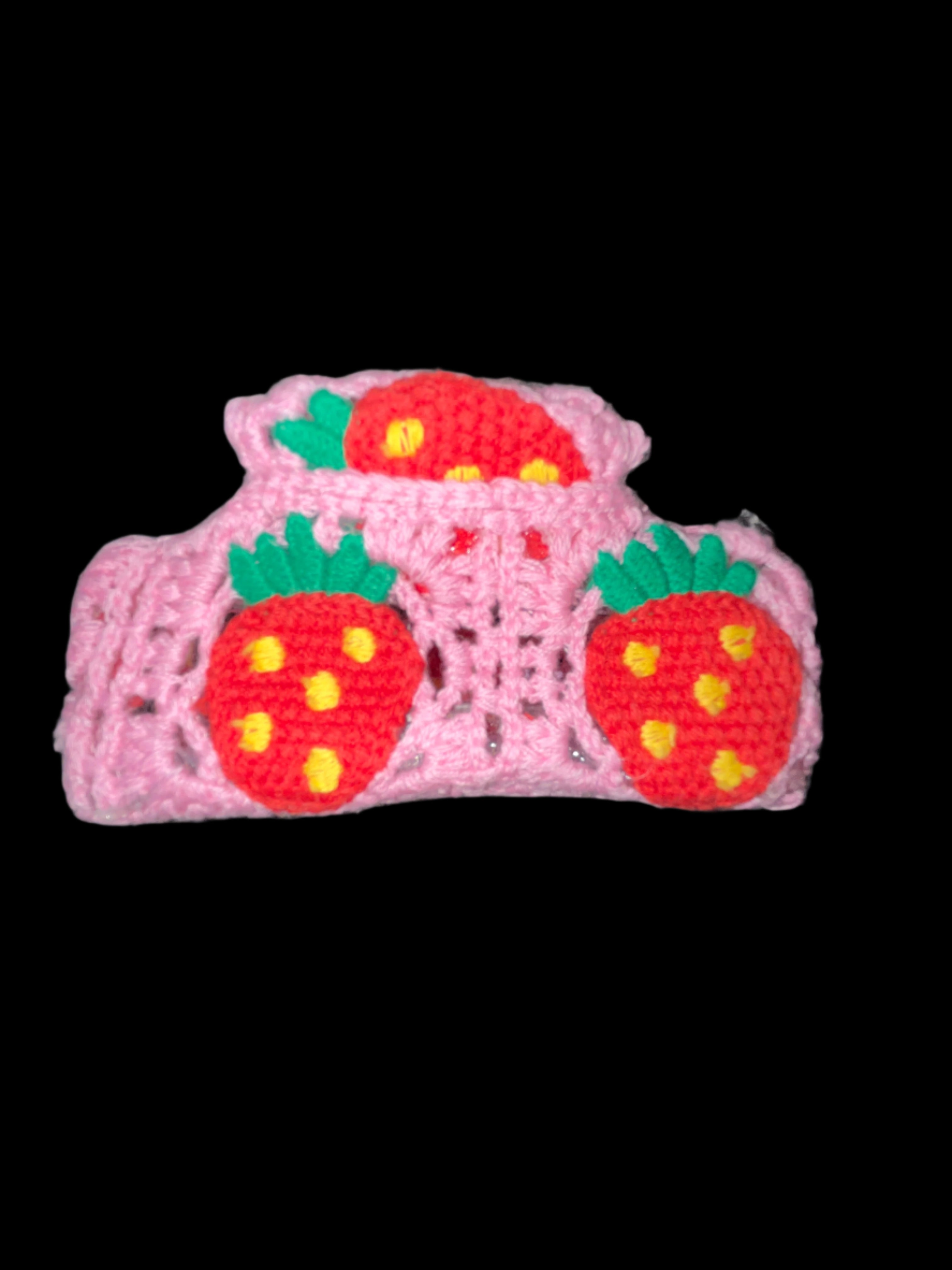 PINK CROCHET COVER STRAWBERRY HAIR CLIP