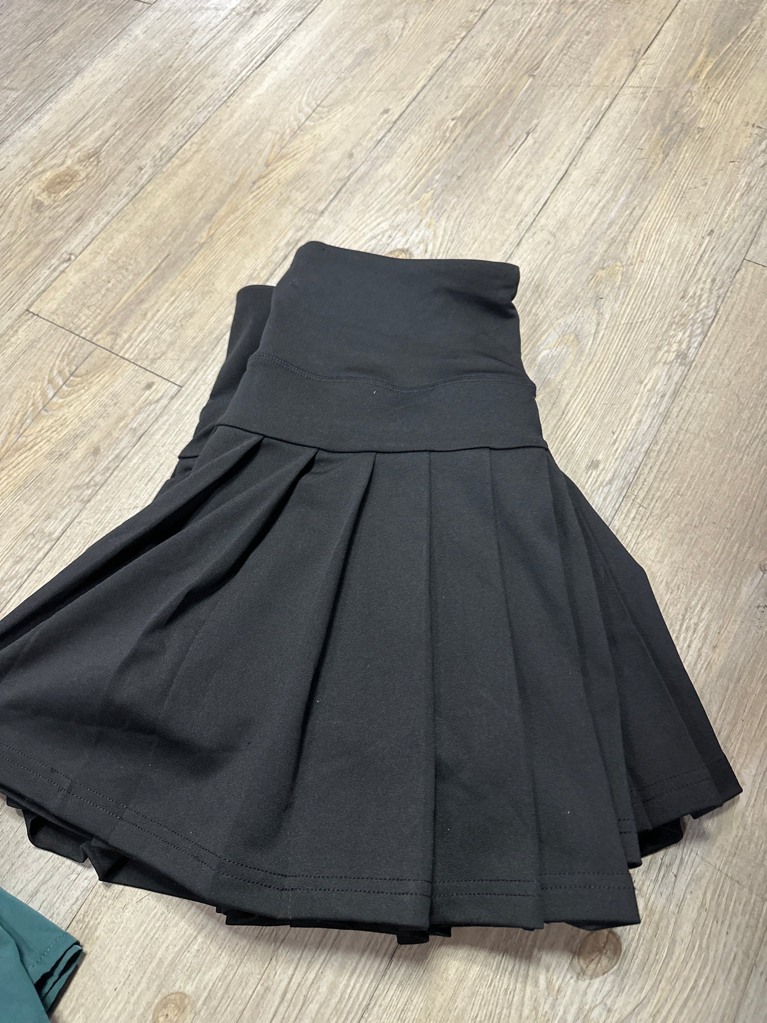 PLEATED NYLON TENNIS SKIRT - BLACK - Pharm Favorites by Economy Pharmacy