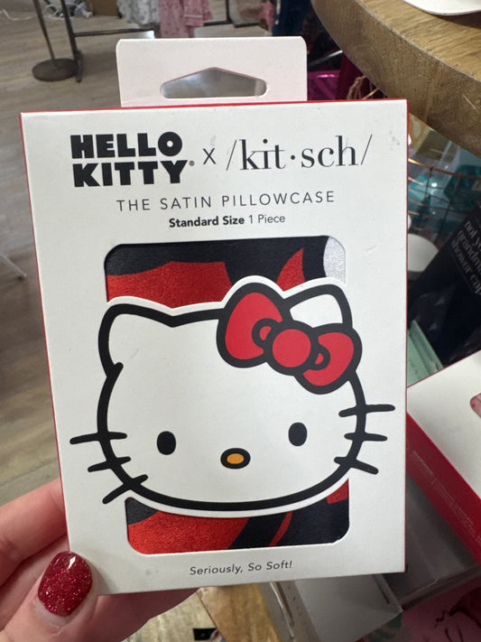 HELLO KITTY PILLOWCASE - STNDRD - SEA OF BOWS