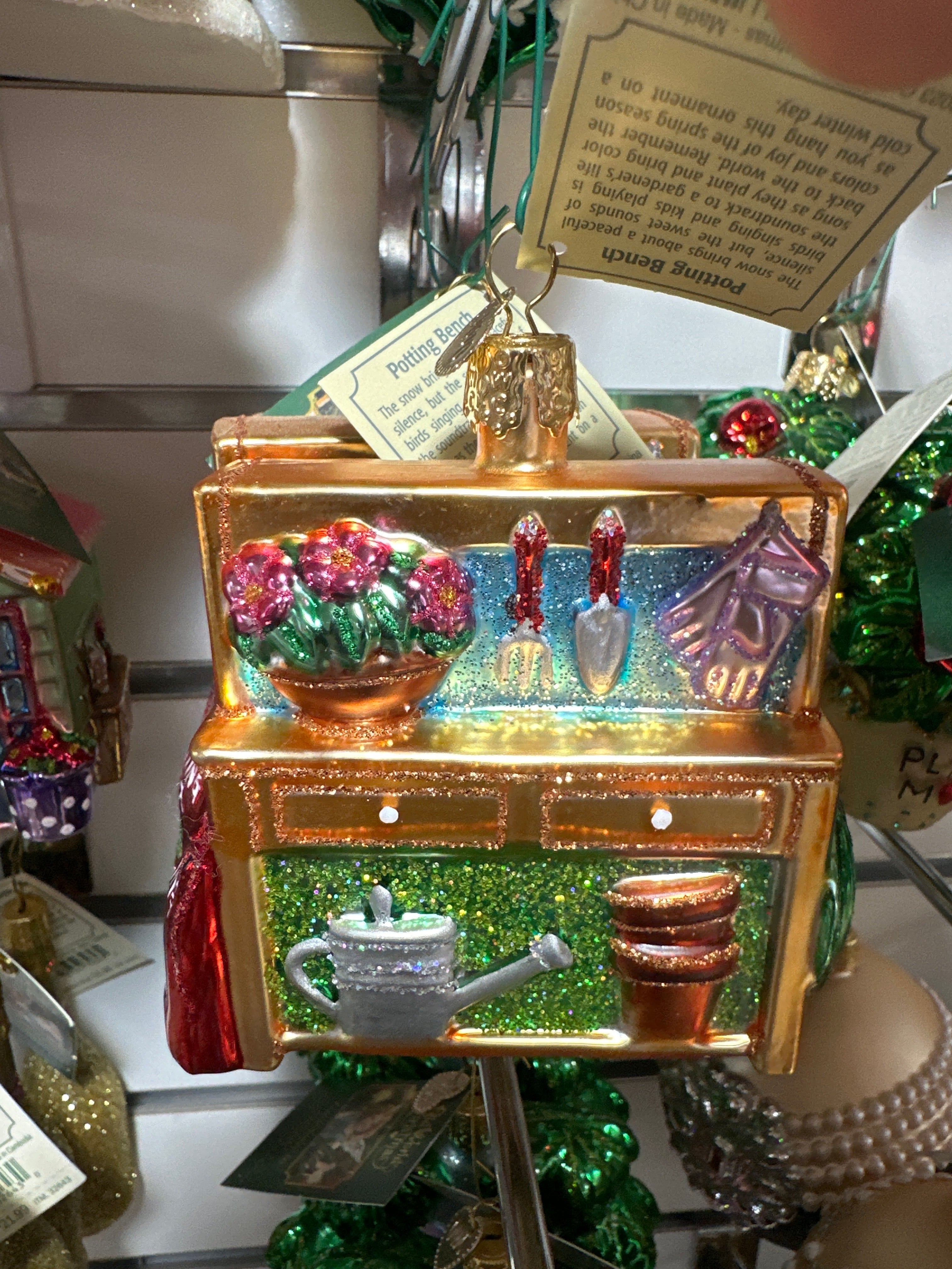 CHRISTMAS ORNAMENT - POTTING BENCH