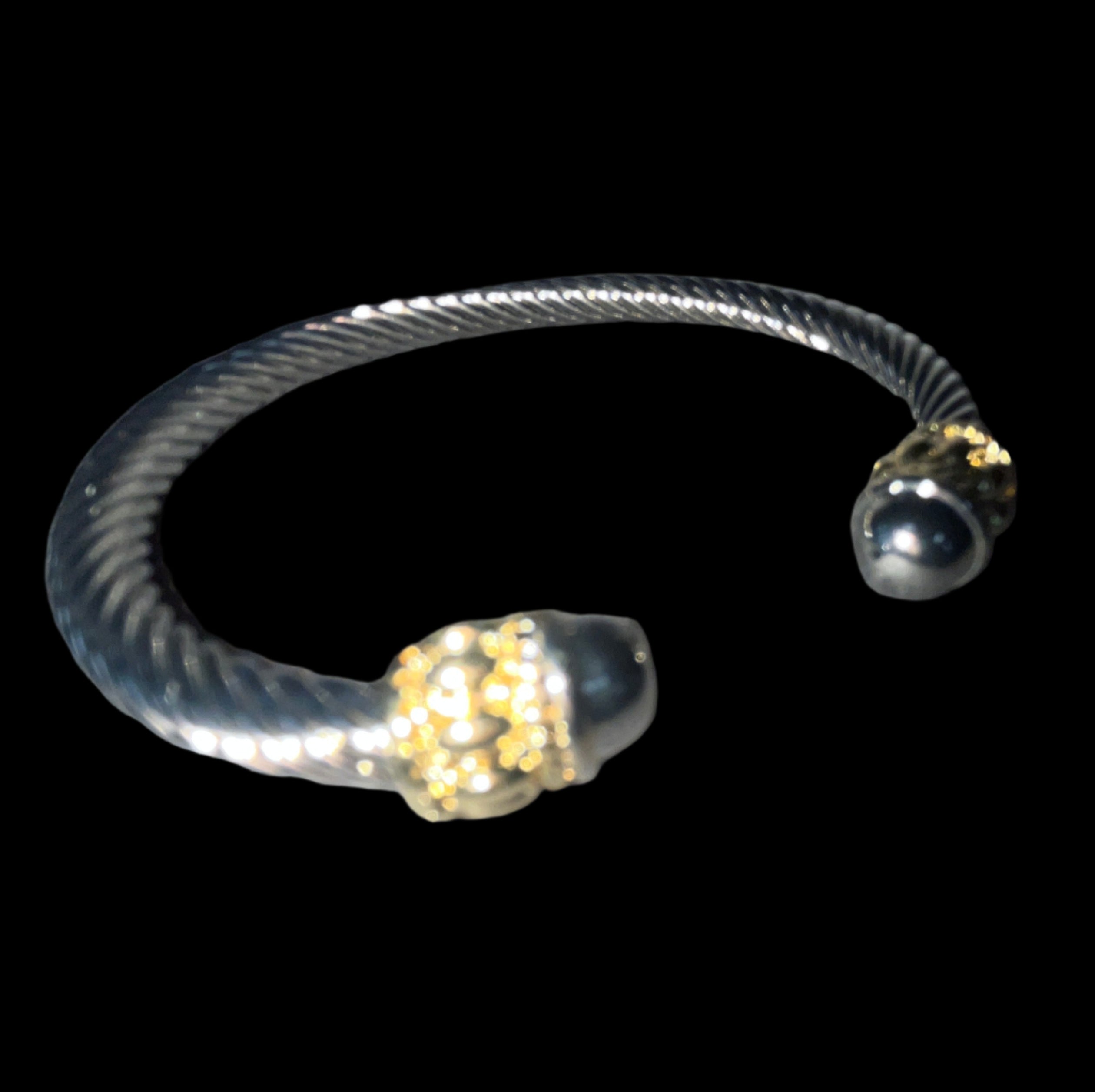 SILVER CABLE BRACELET WITH GOLD END CAPS
