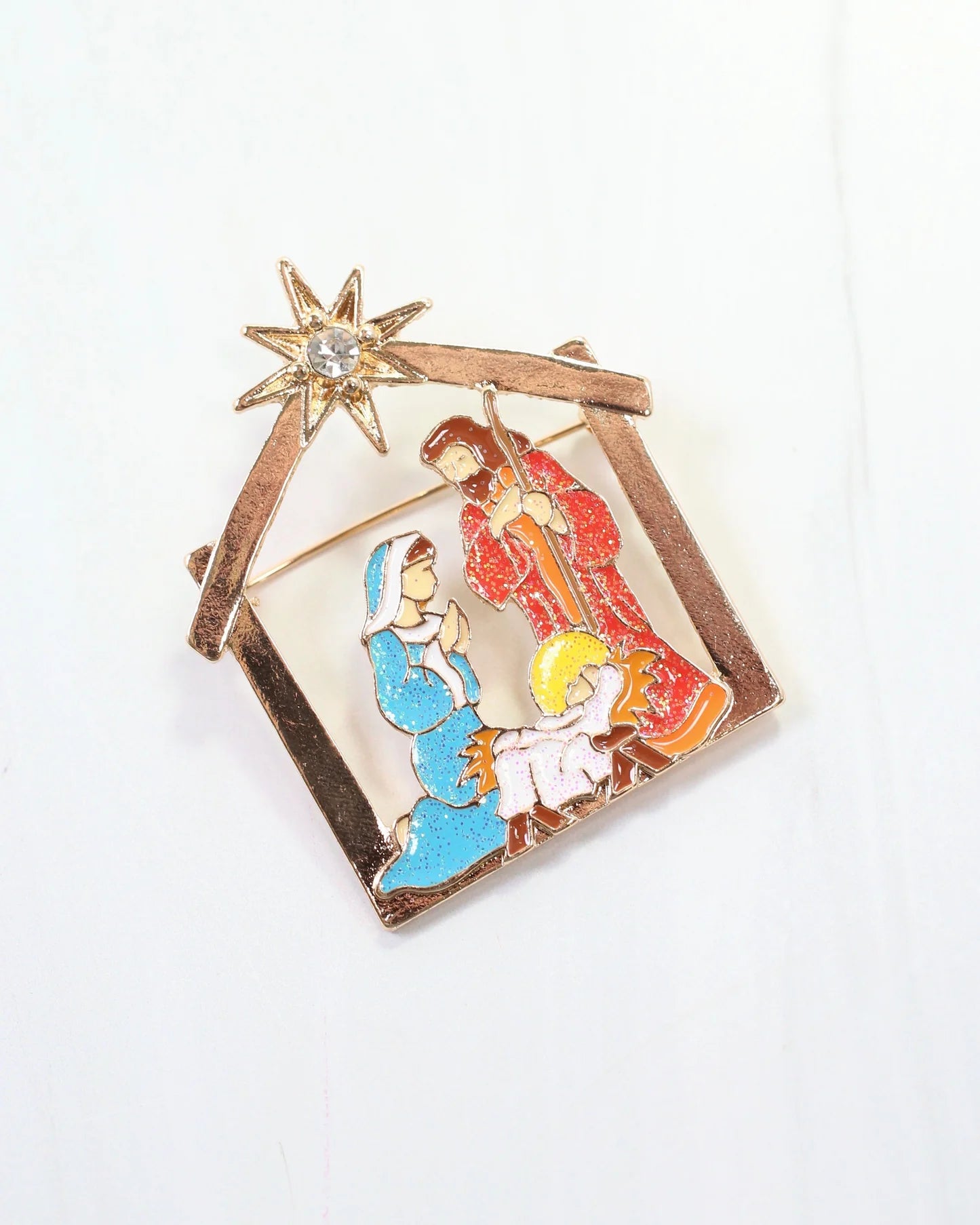 NATIVITY SCENE BROOCH