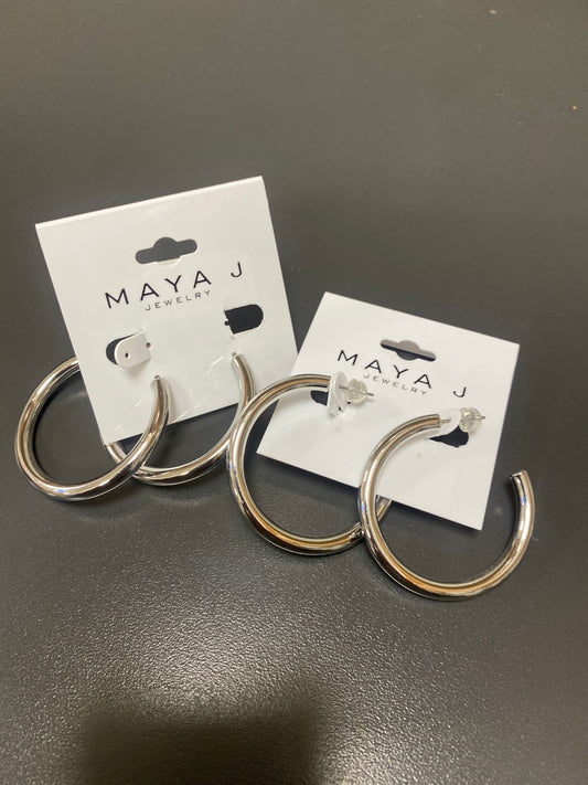 SILVER HOOPS - MEDIUM