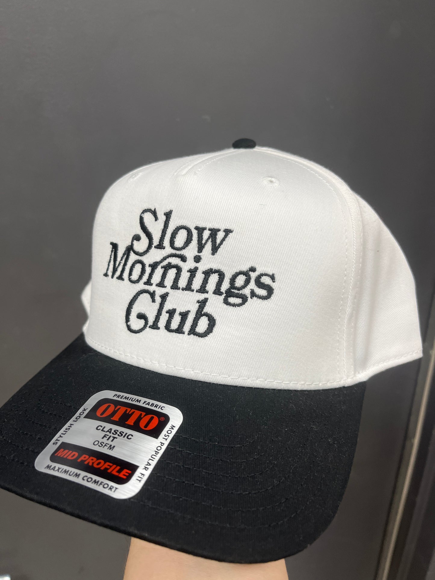 BLACK/WHITE - SLOW MORNINGS CLUB