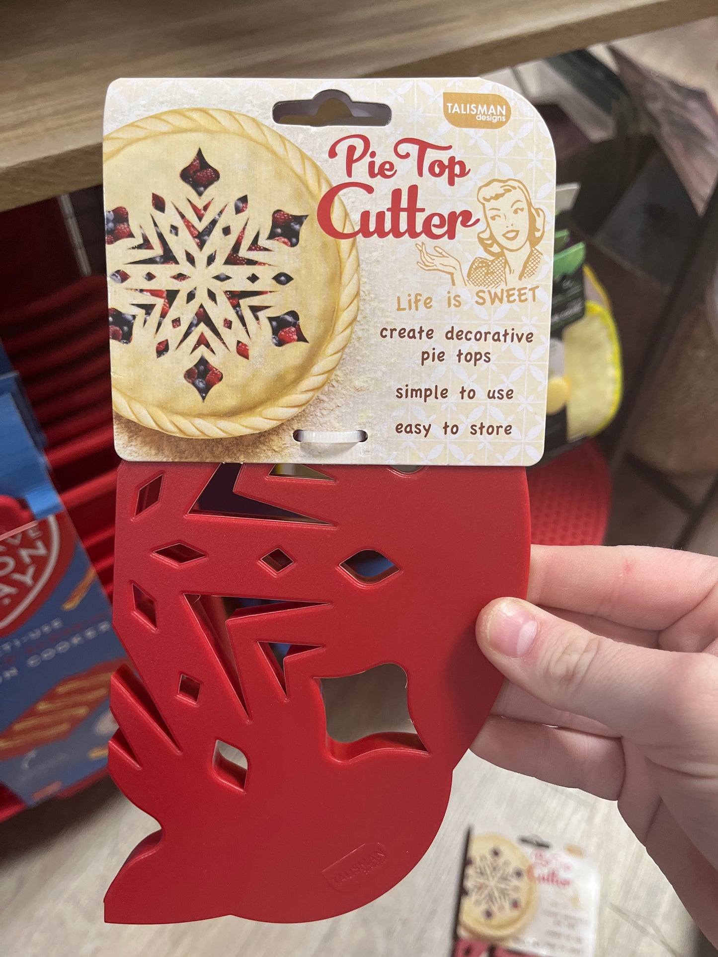 PIE TOP CUTTER - SNOWFLAKE - Pharm Favorites by Economy Pharmacy