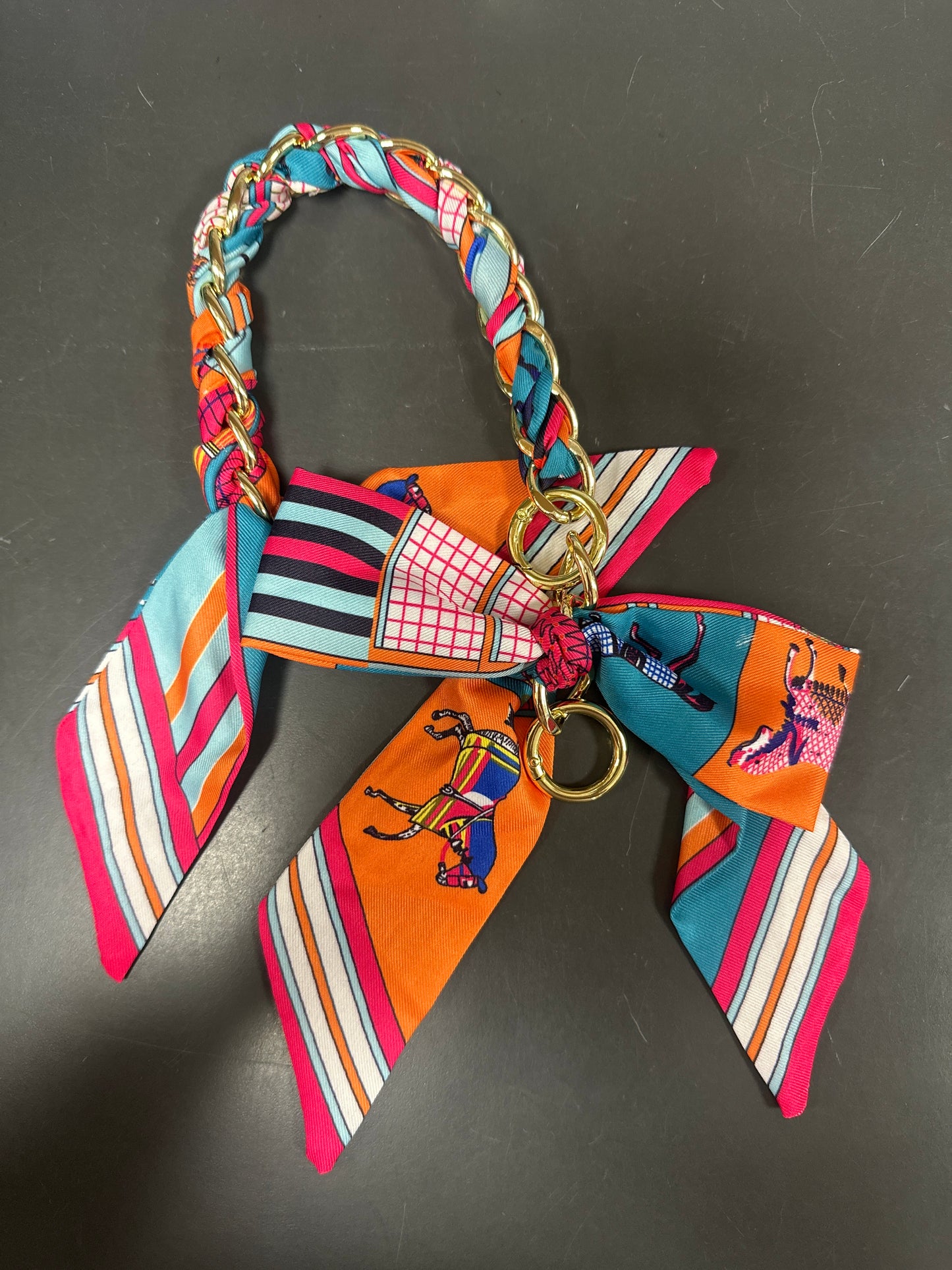 PURSE CHAIN W/SCARF & BOW