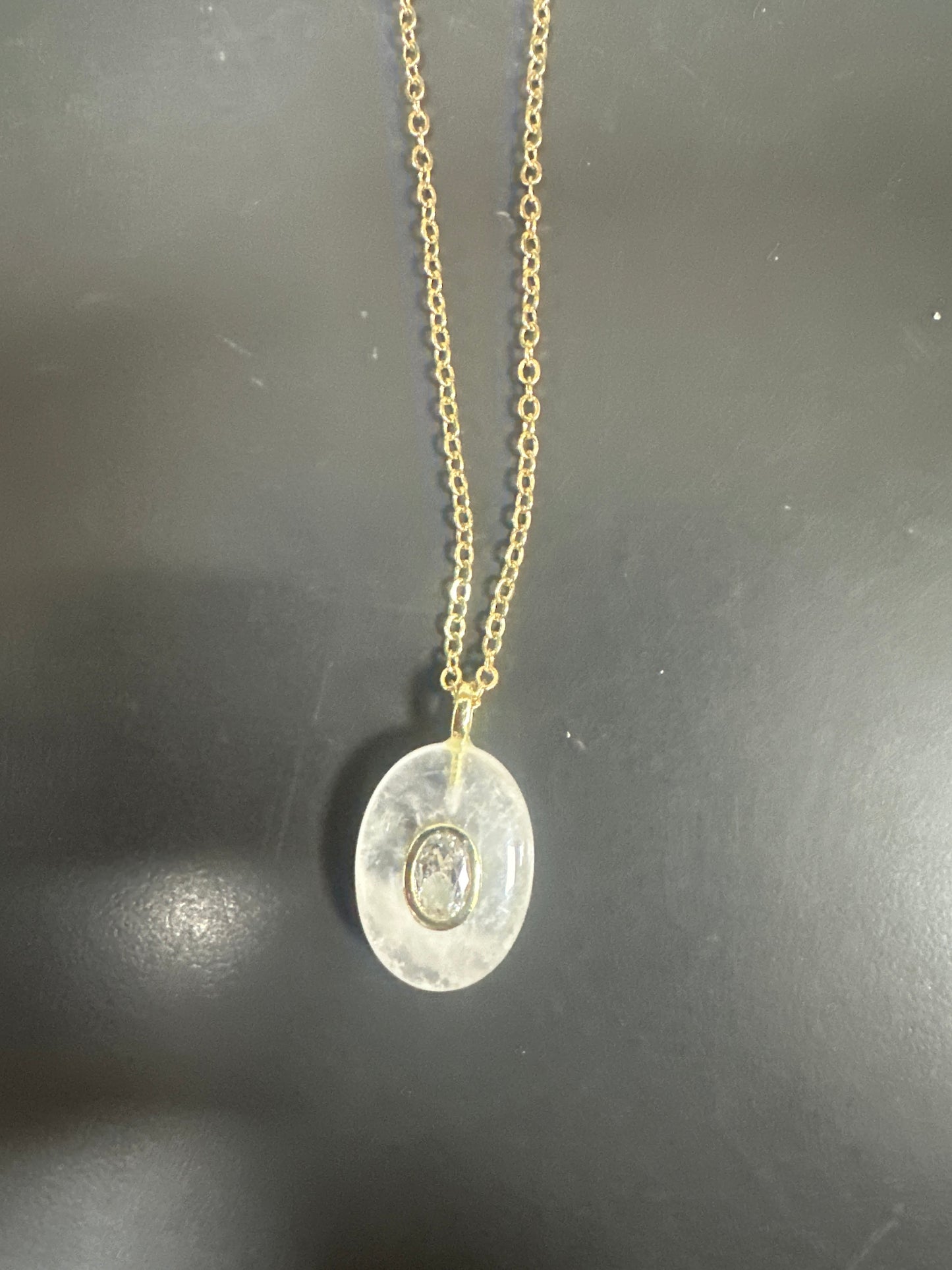 GOLD CHAIN WITH OVAL STONE & CRYSTAL EMBELLISHMENT