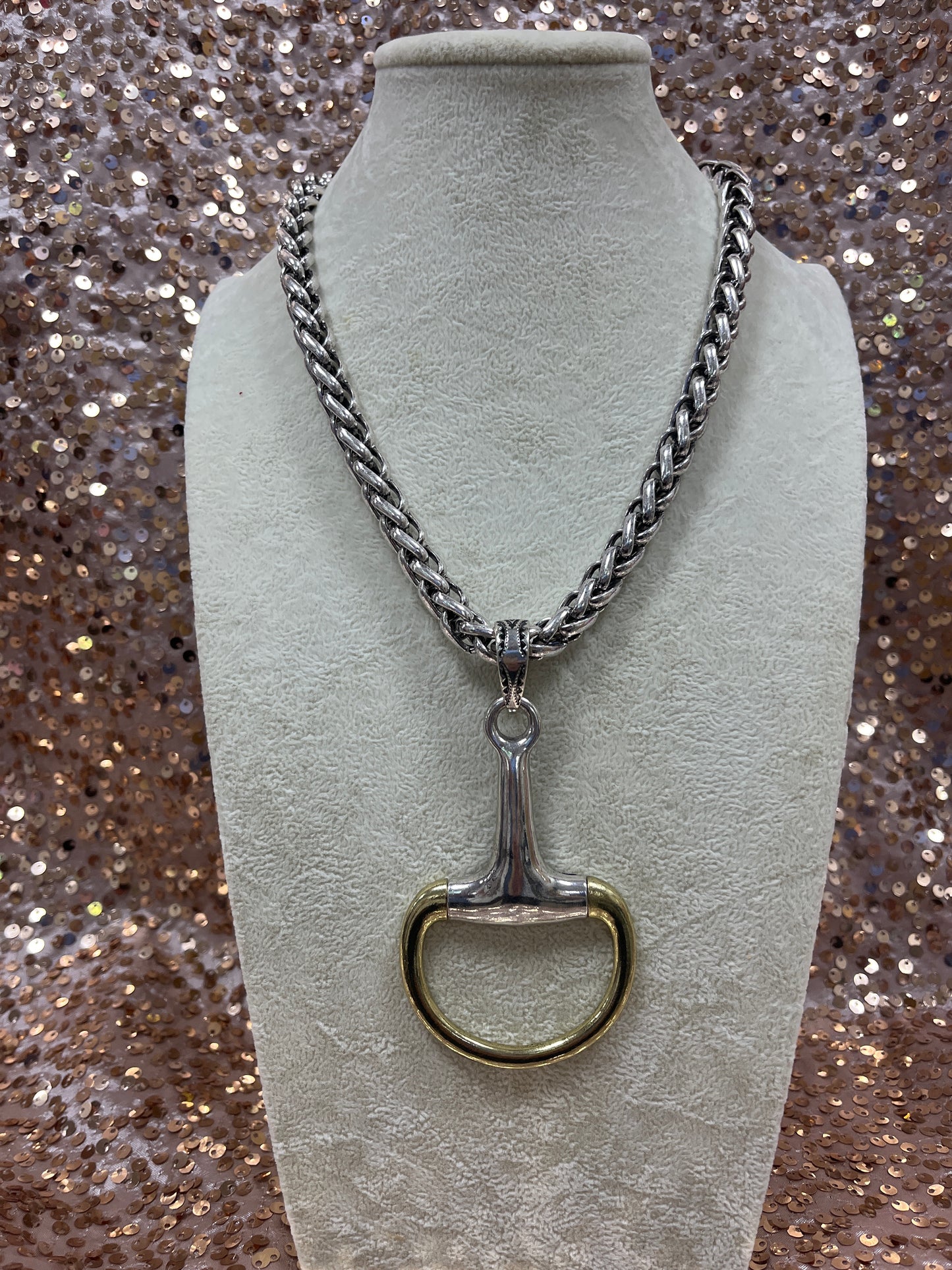 HORSEBIT OVERSIZED STATEMENT NECKLACE