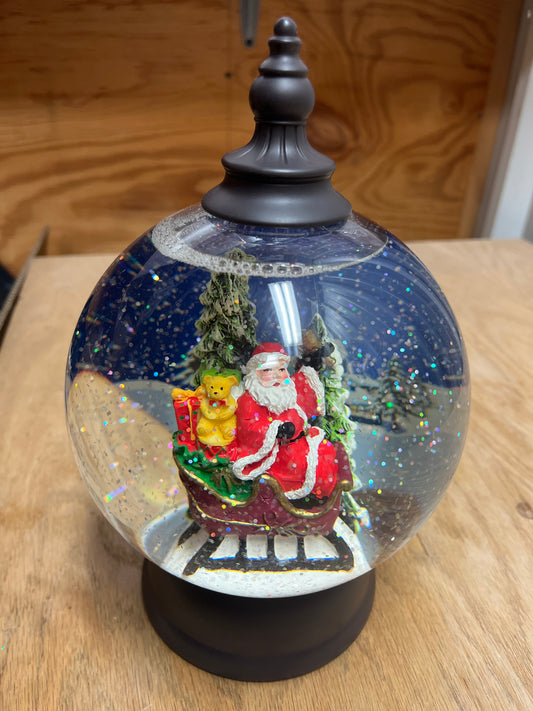 SANTA IN SLEIGH LIGHTED SPINNING WATER GLOBE