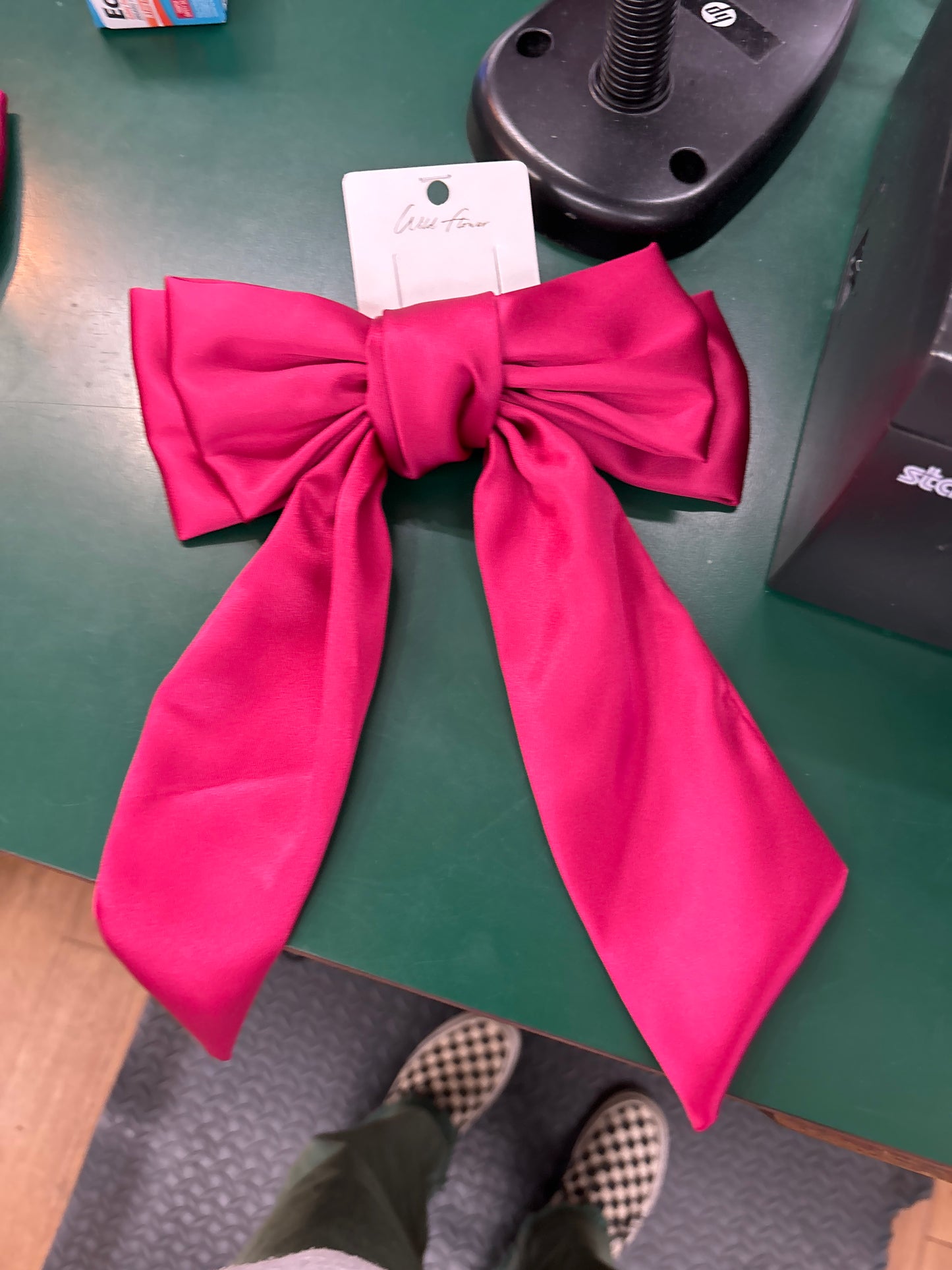 HOT PINK BOW