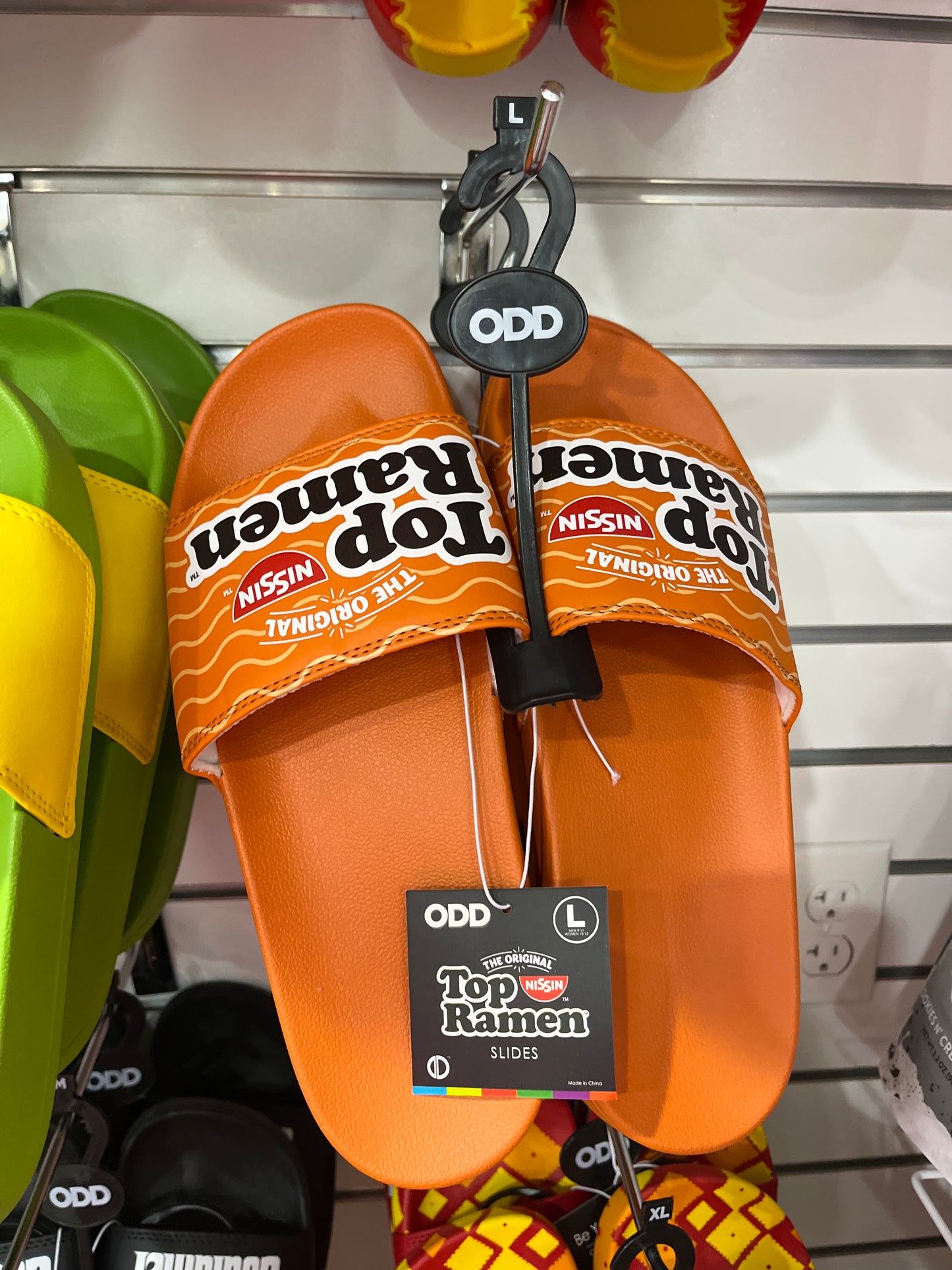 ODD SLIDES - TOP RAMEN - L
