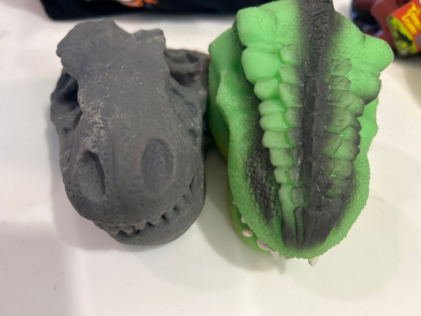 DINOSAUR HAND PUPPET