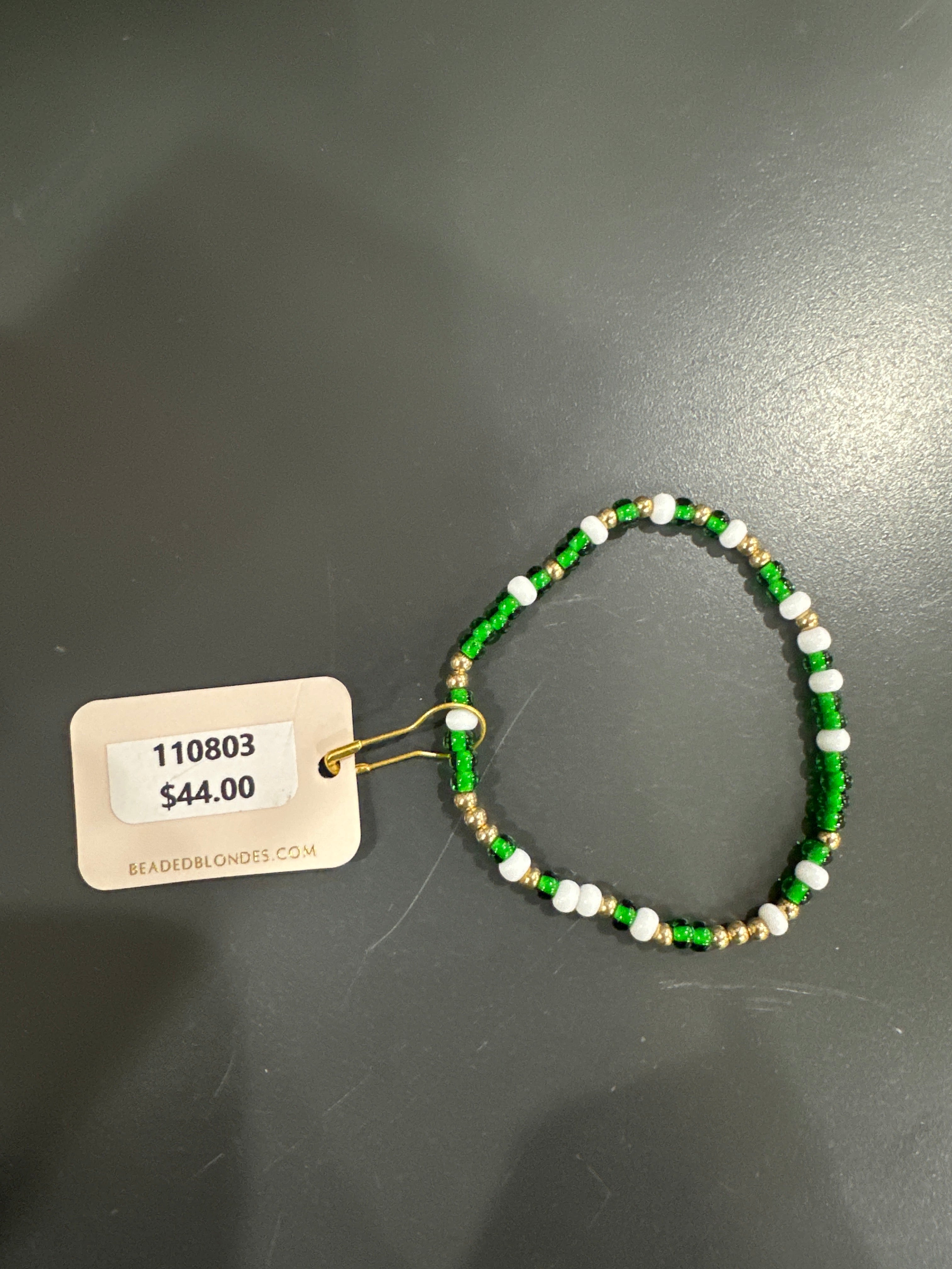 GREEN SCHOOL SPIRIT PEARL POPPI BRACELET