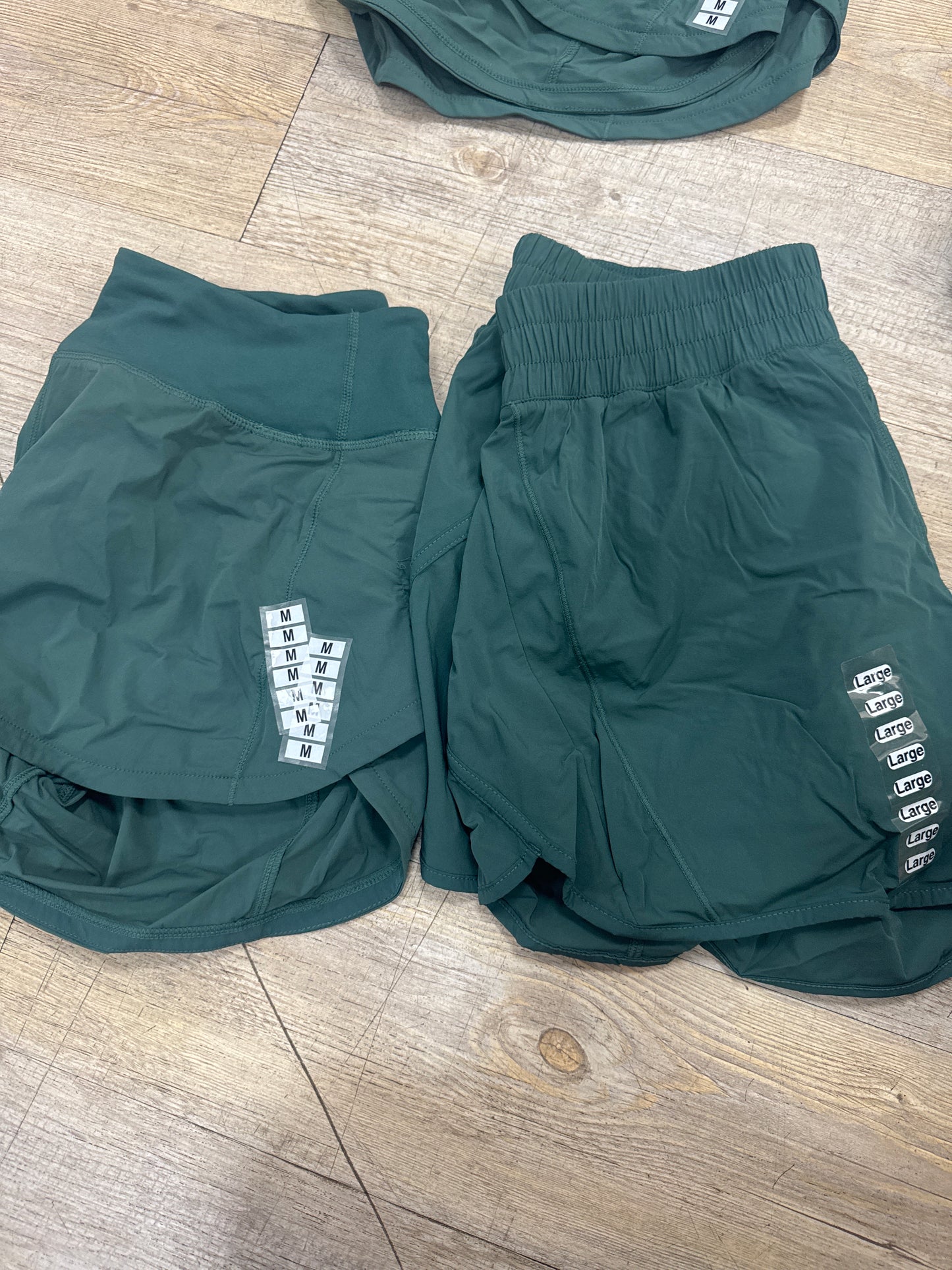 ACTIVE SHORTS - EVERGLADE GREEN