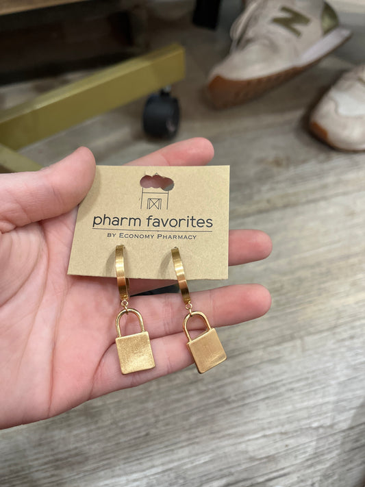 GOLD HOOP W/ LOCKET CHARM