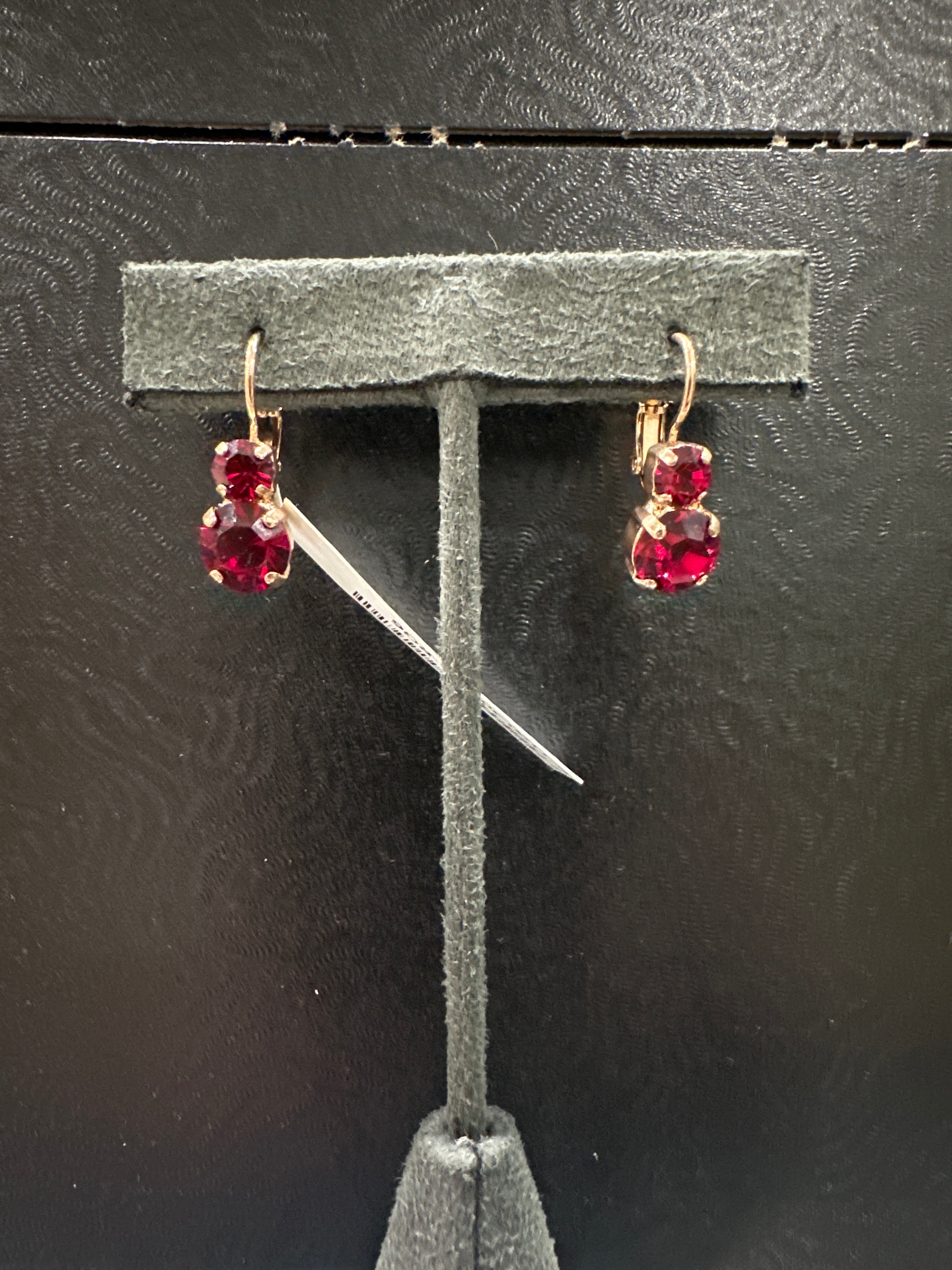 MARIANA EARRINGS - RG - 2
RED STONES