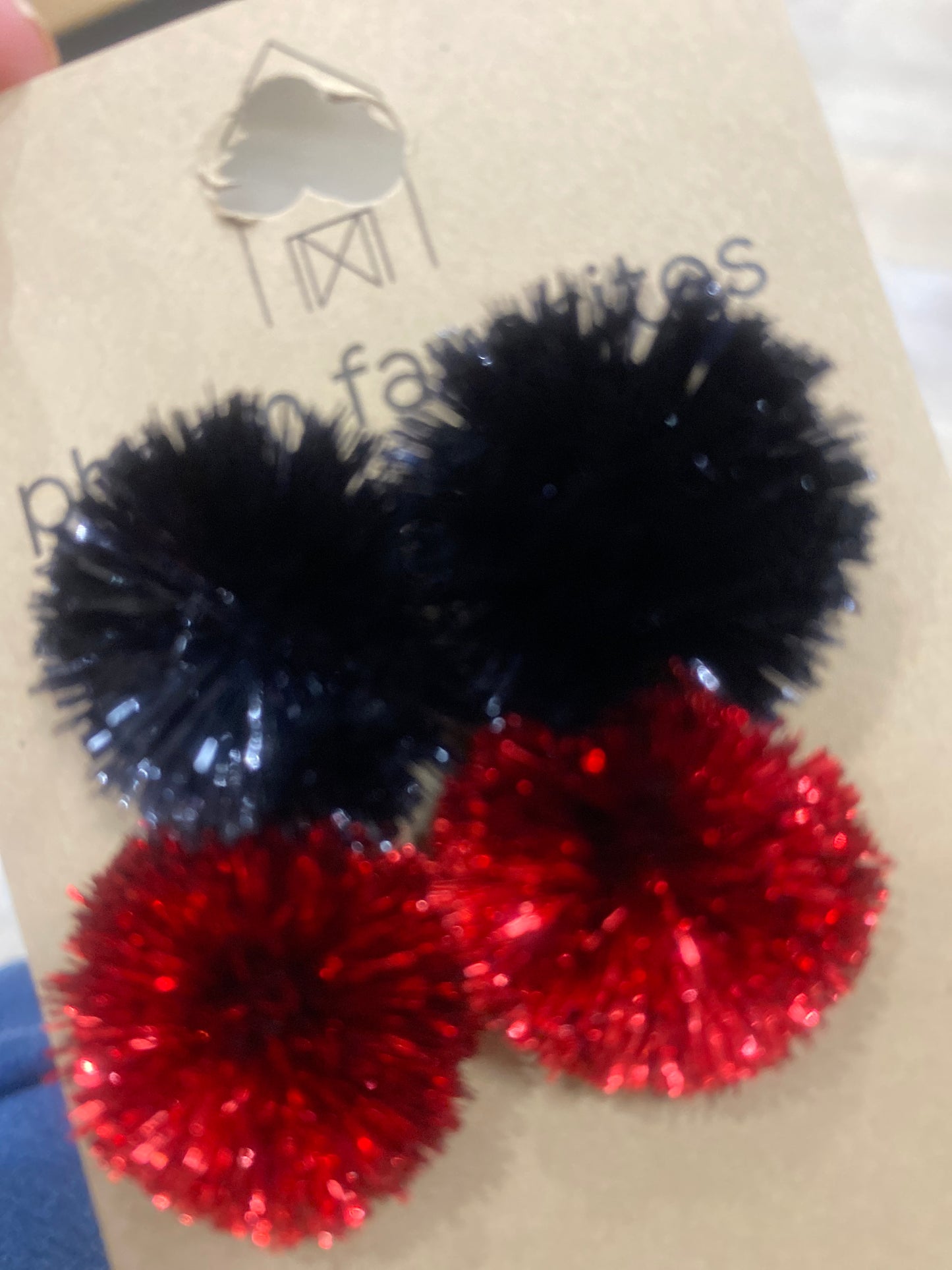 GAMEDAY POMS EARRINGS - RED/BLK