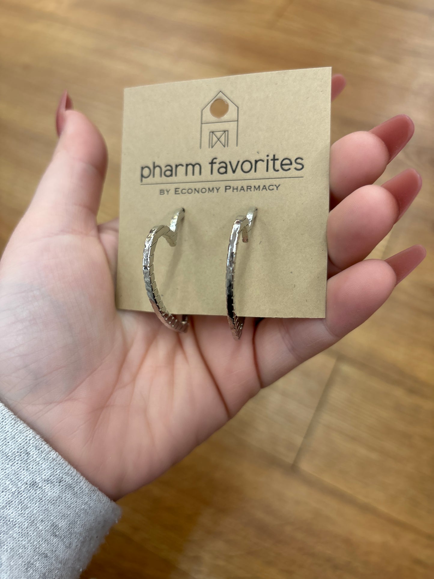 SANTOS HEART HOOP EARRINGS - SILVER