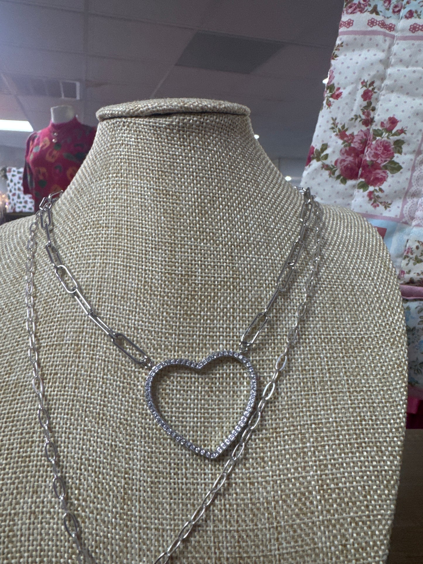 PAPERCLIP LINK COLLAR NKLC W/PAVE HEART - SILVER