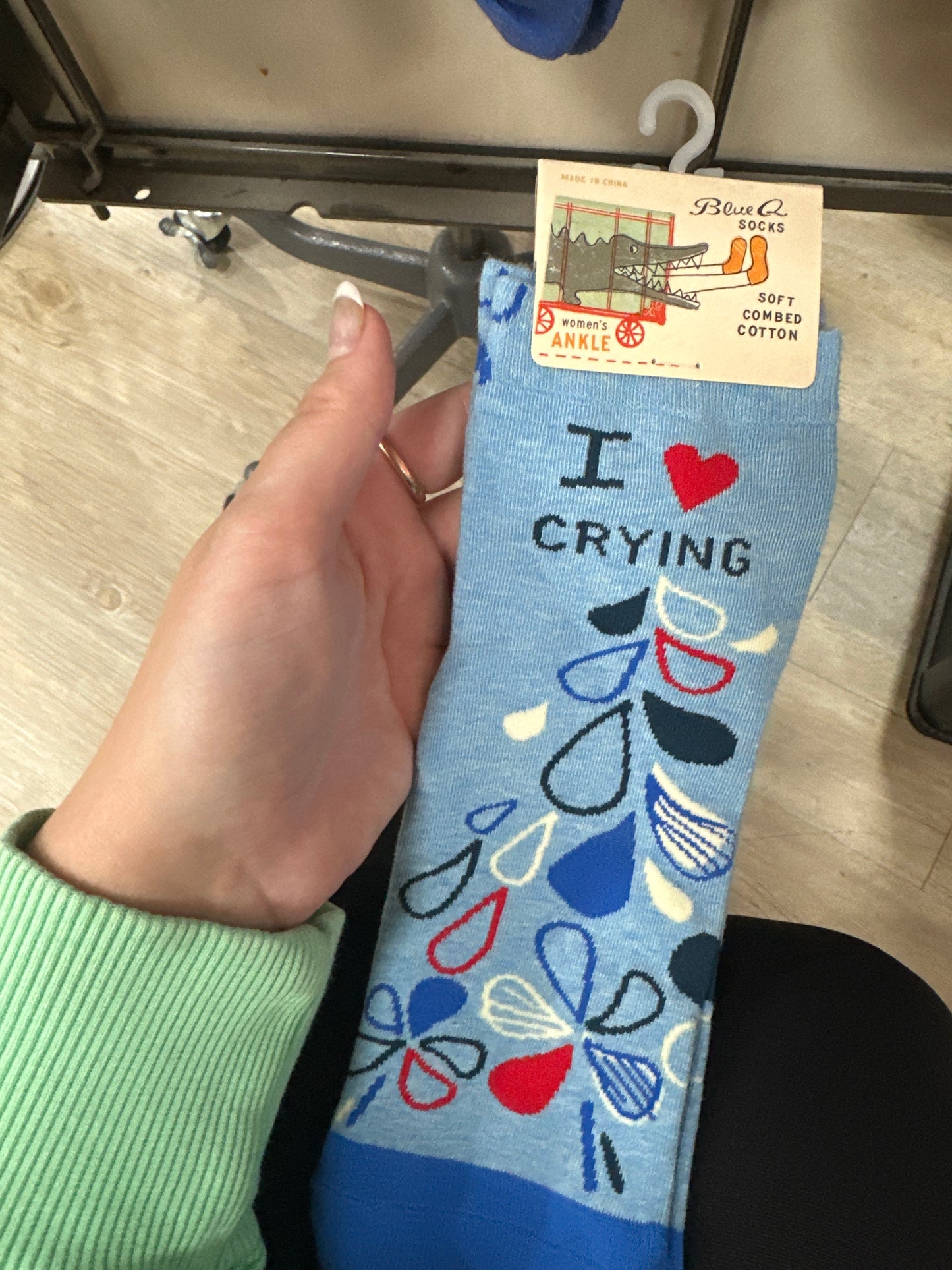 I HEART CRYING ANKLE SOCKS - WOMENS