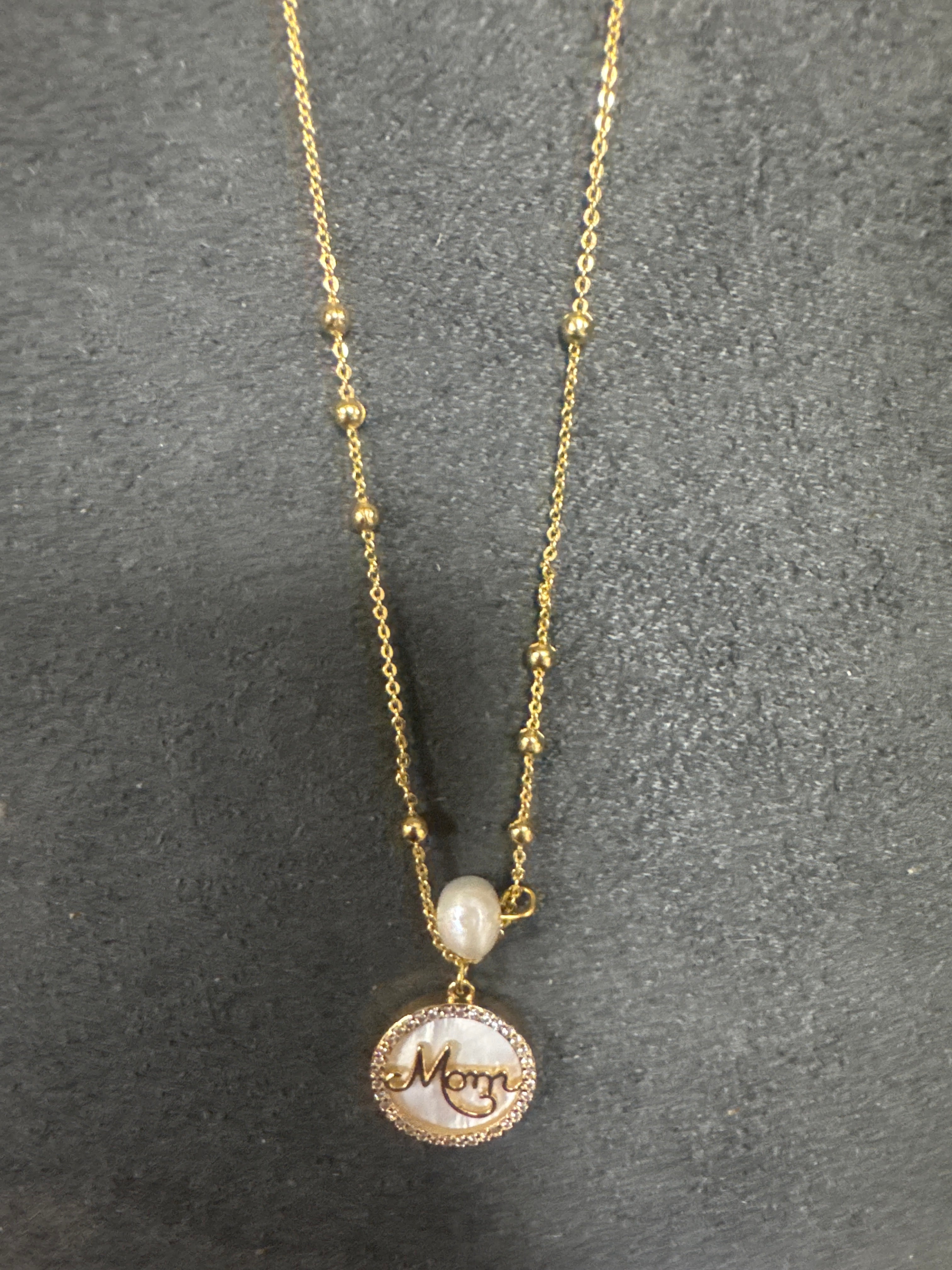 GOLD NECKLACE W/IVORY MOM PENDANT & FAUX PEARL
