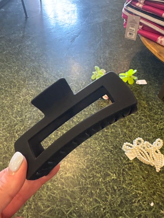 BLACK HAIR CLIP