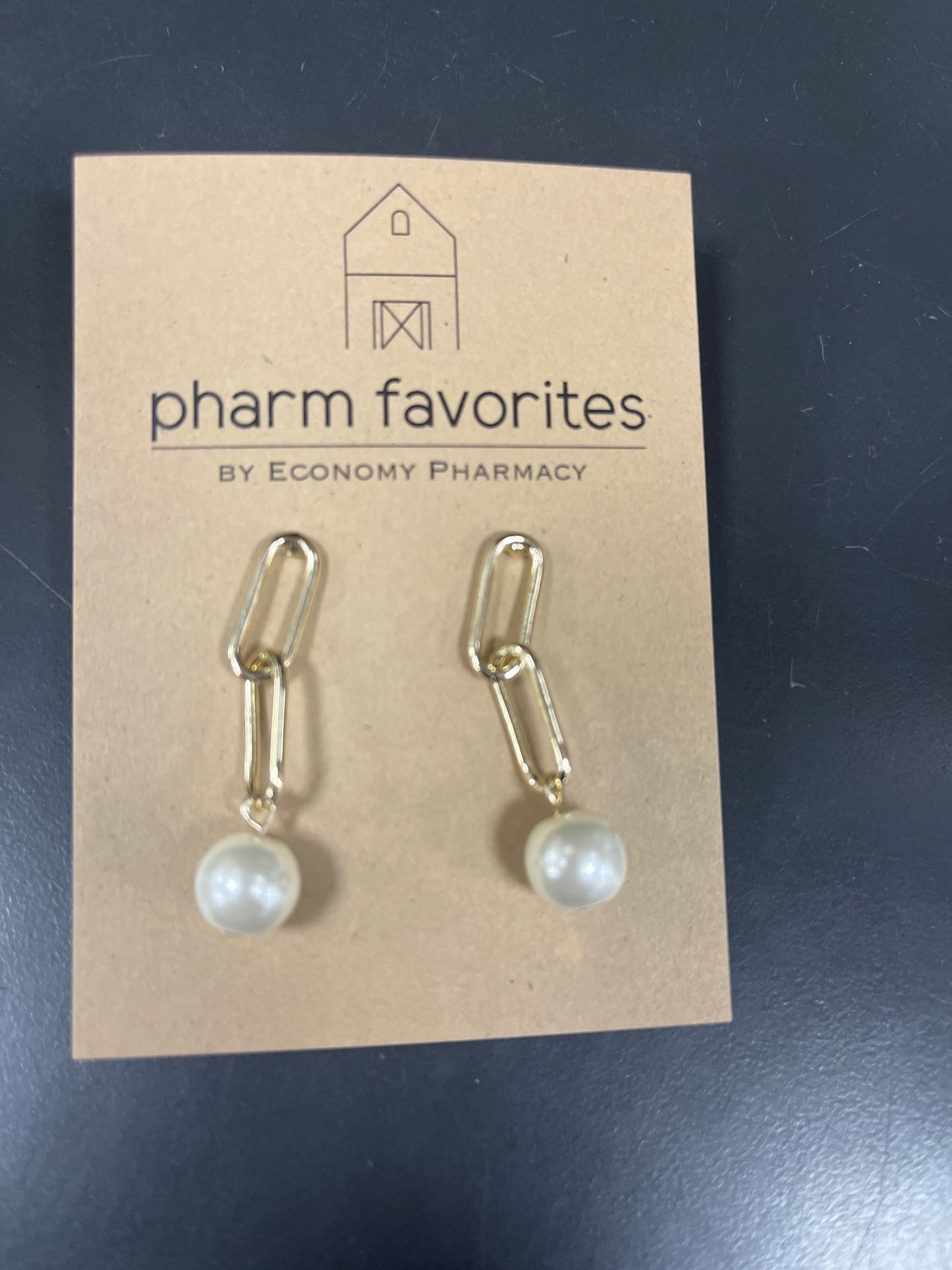 GOLD COUBLE CHAIN LINK EARRINGS W/PEARL DROP