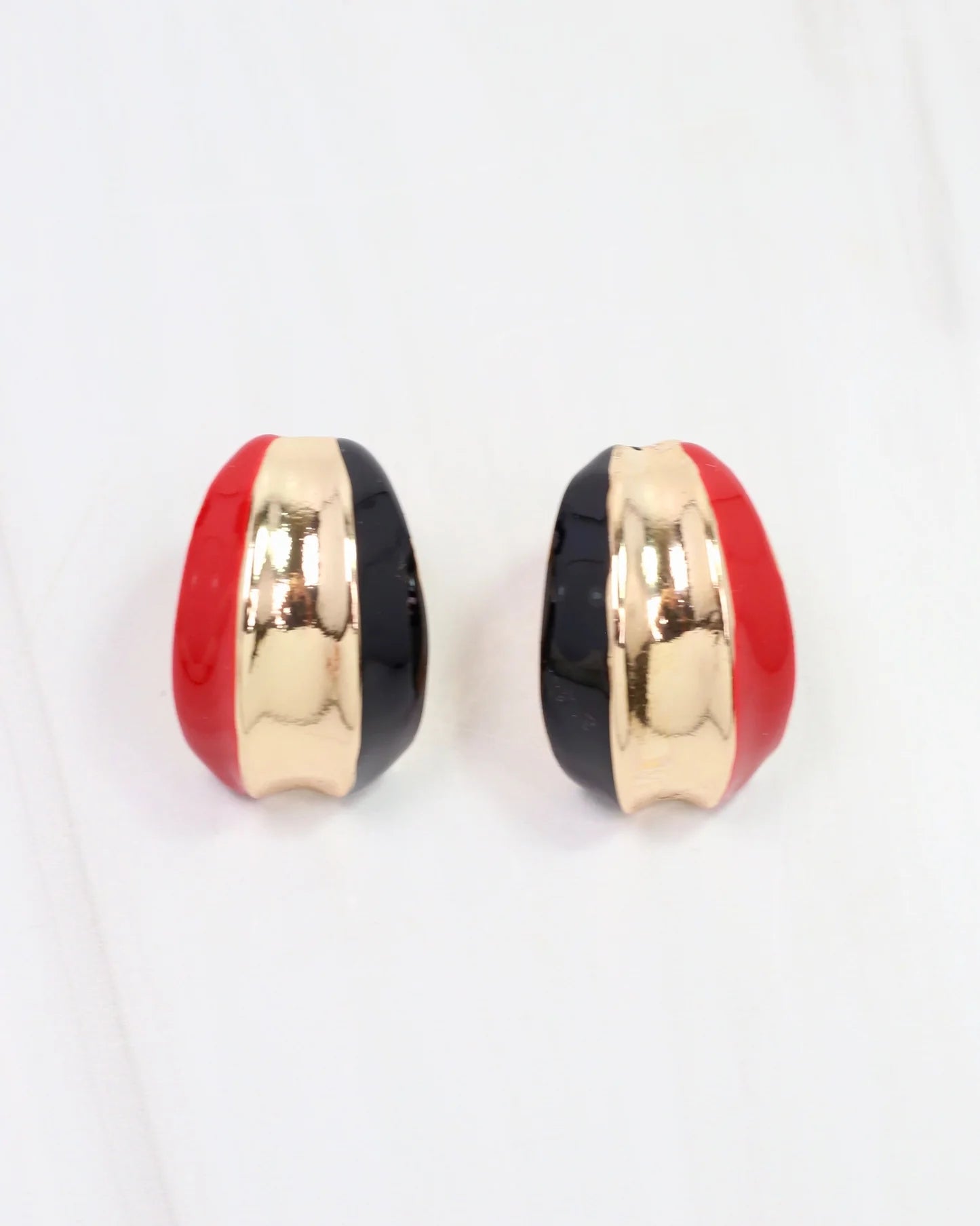 PENNEY HOOP EARRING