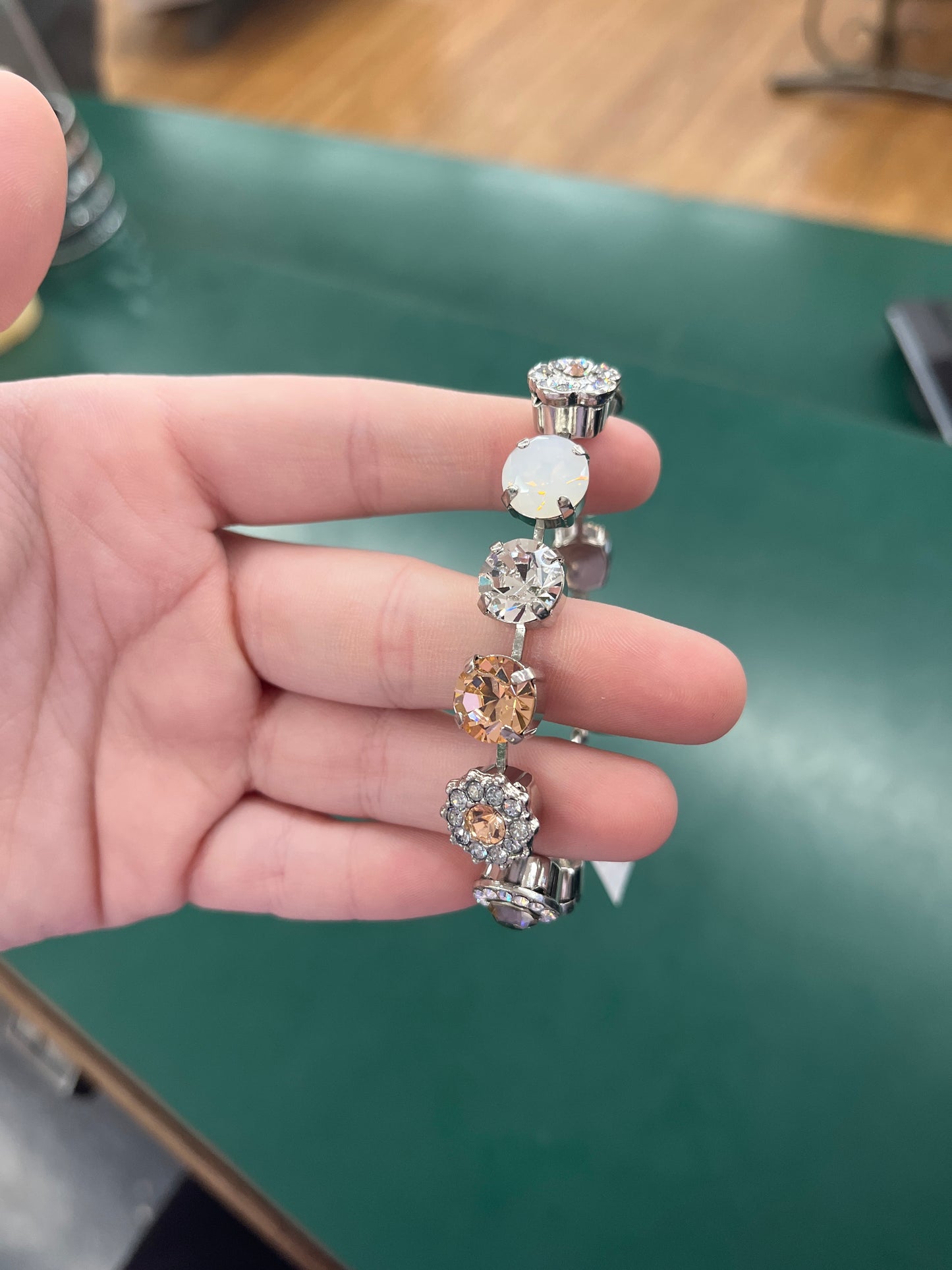 SLVR BRCLT LG OPAL, WHTE, & CHMPGN STONES