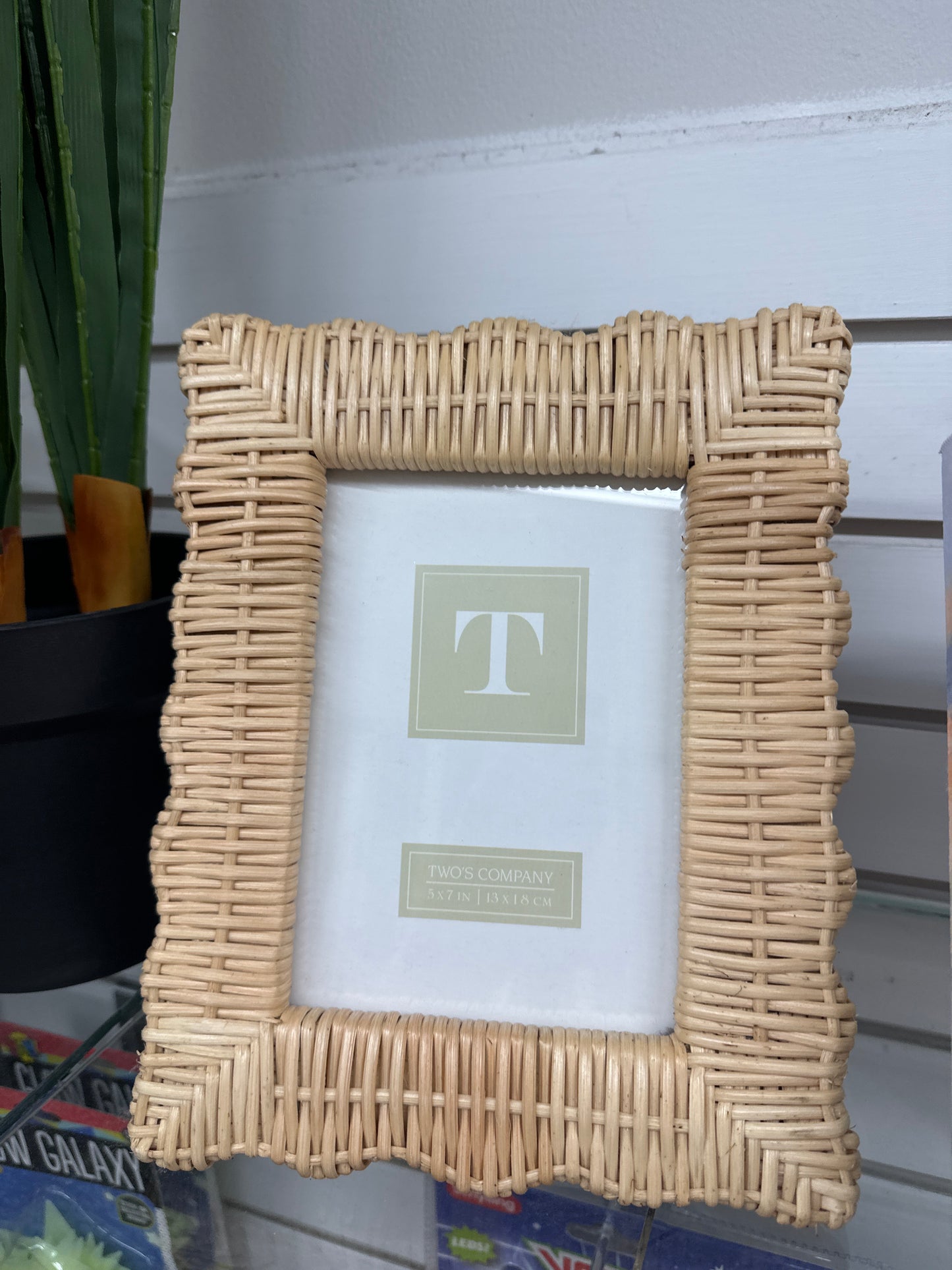 WICKER WEAVE 5X7 PHOTO FRAME