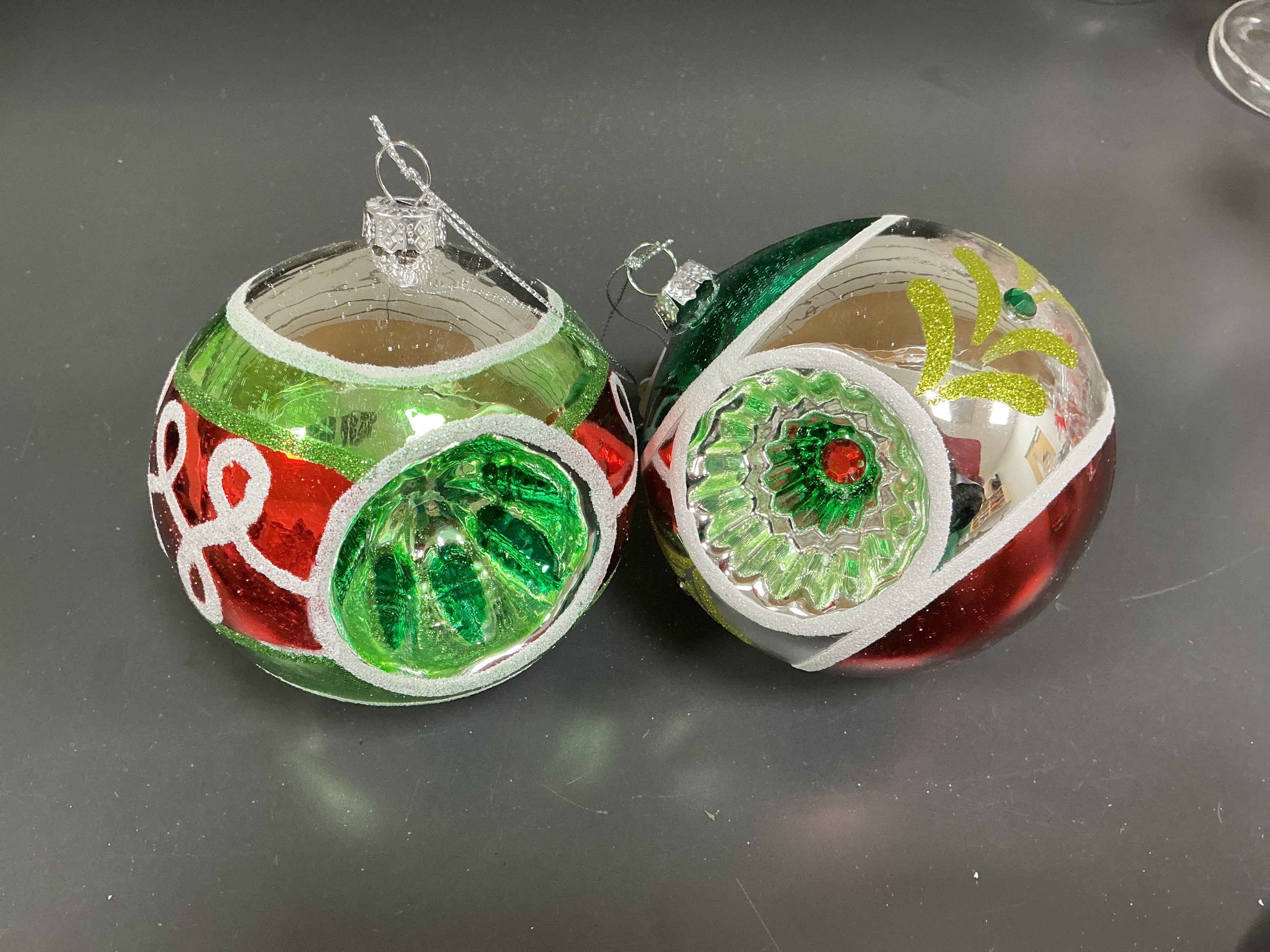 4" REFLECTOR BALL ORNAMENT