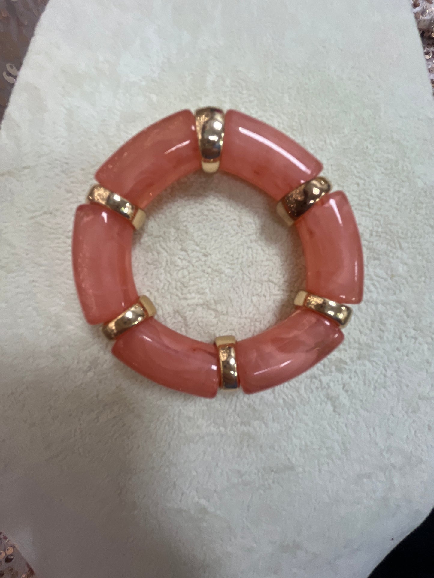 OVERSIZED BEADED BRACELET WITH GOLD ACCENT