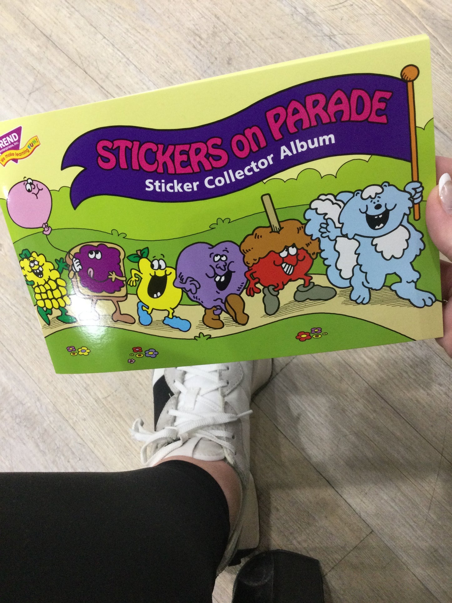 STICKERS ON PARADE STICKER COLLECTOR ALBUM