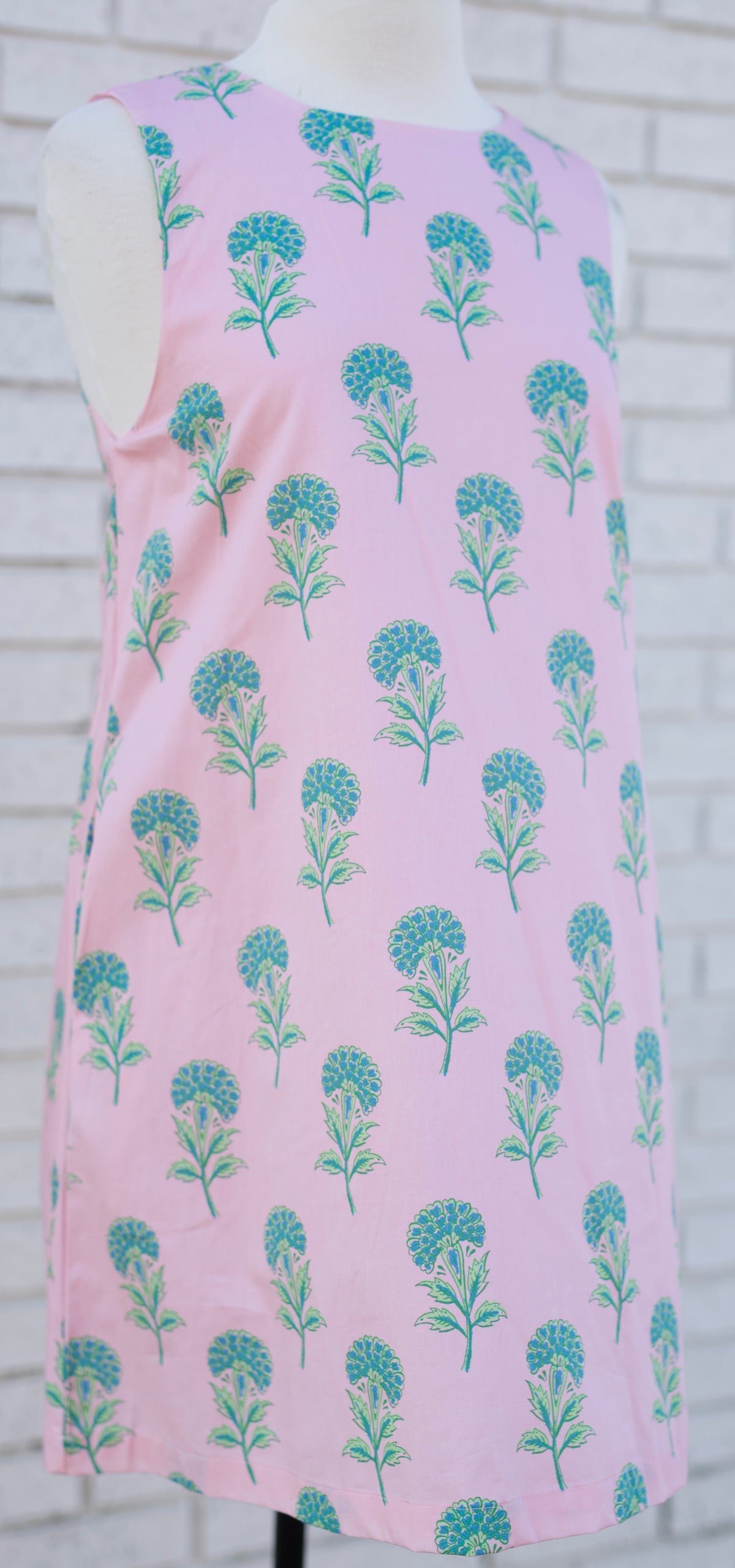 PINK SLEEVELESS DRESS WITH BACK TIE BOW