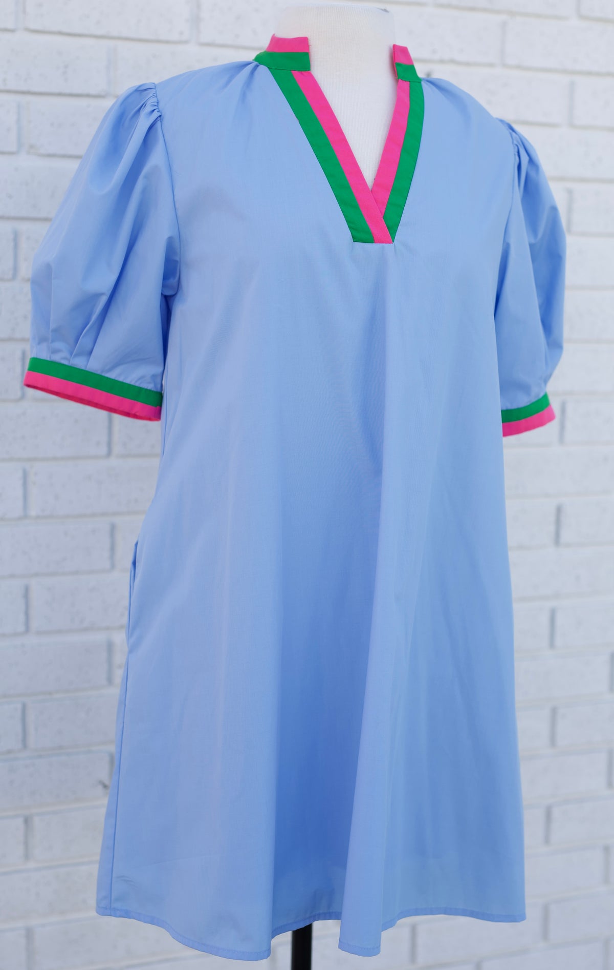 CHAMBRAY PUFF SLEEVE VNECK DRESS WITH PINK & GREEN CONTRAST TRIM - Pharm Favorites by Economy Pharmacy