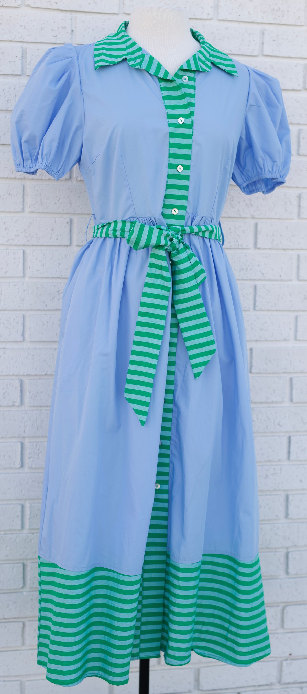 BLUE W/GREEN STRIPE CONTRAST TIE-WAIST MIDI DRESS