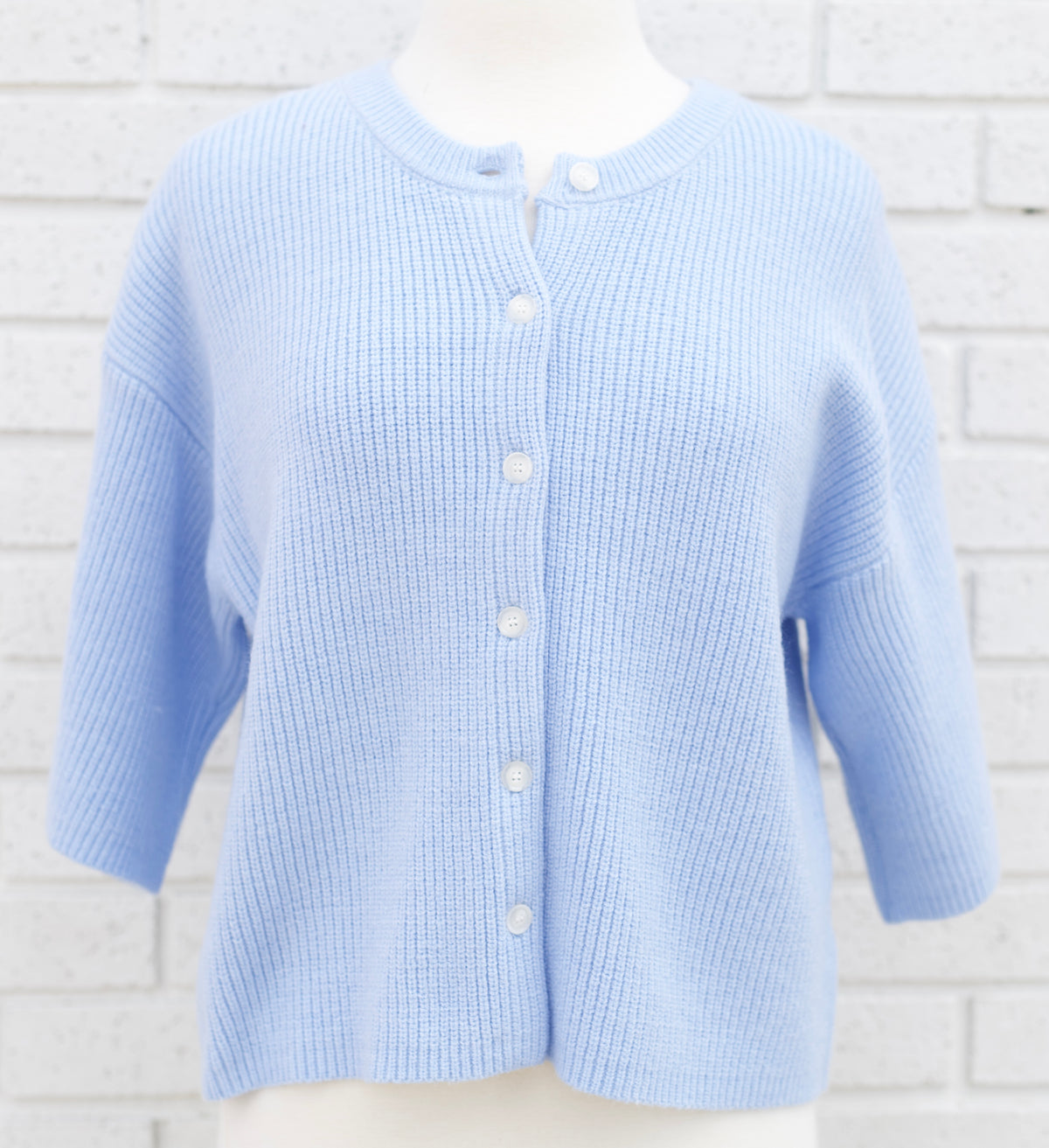 BLUE SHORT SLEEVED KNIT CARDIGAN
