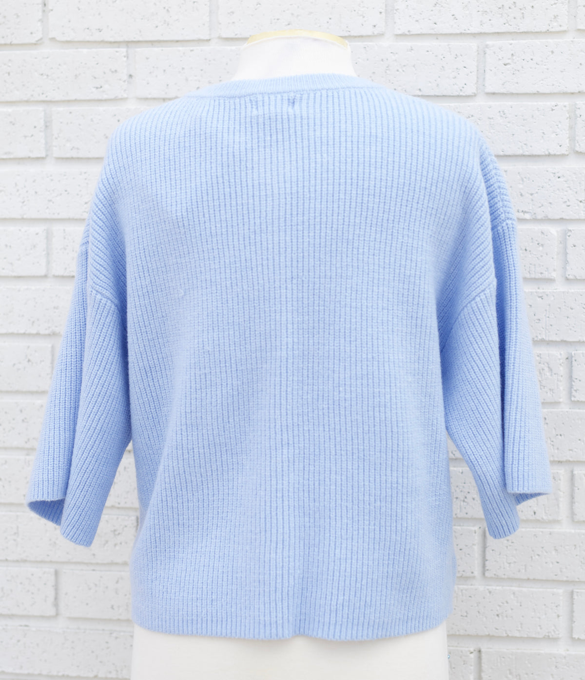 BLUE SHORT SLEEVED KNIT CARDIGAN