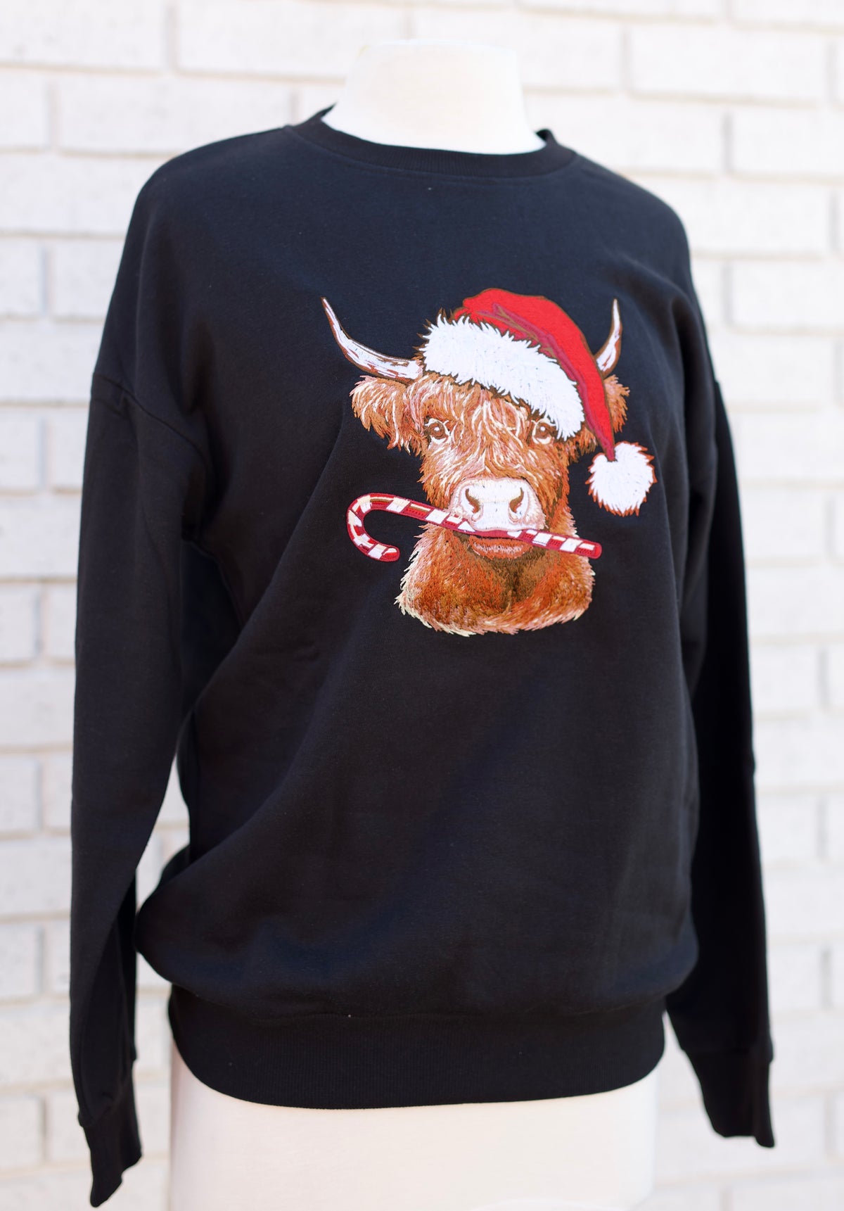 SIMPLY SOUTHERN BLACK HOLIDAY COW CREWNECK SWEATSHIRT