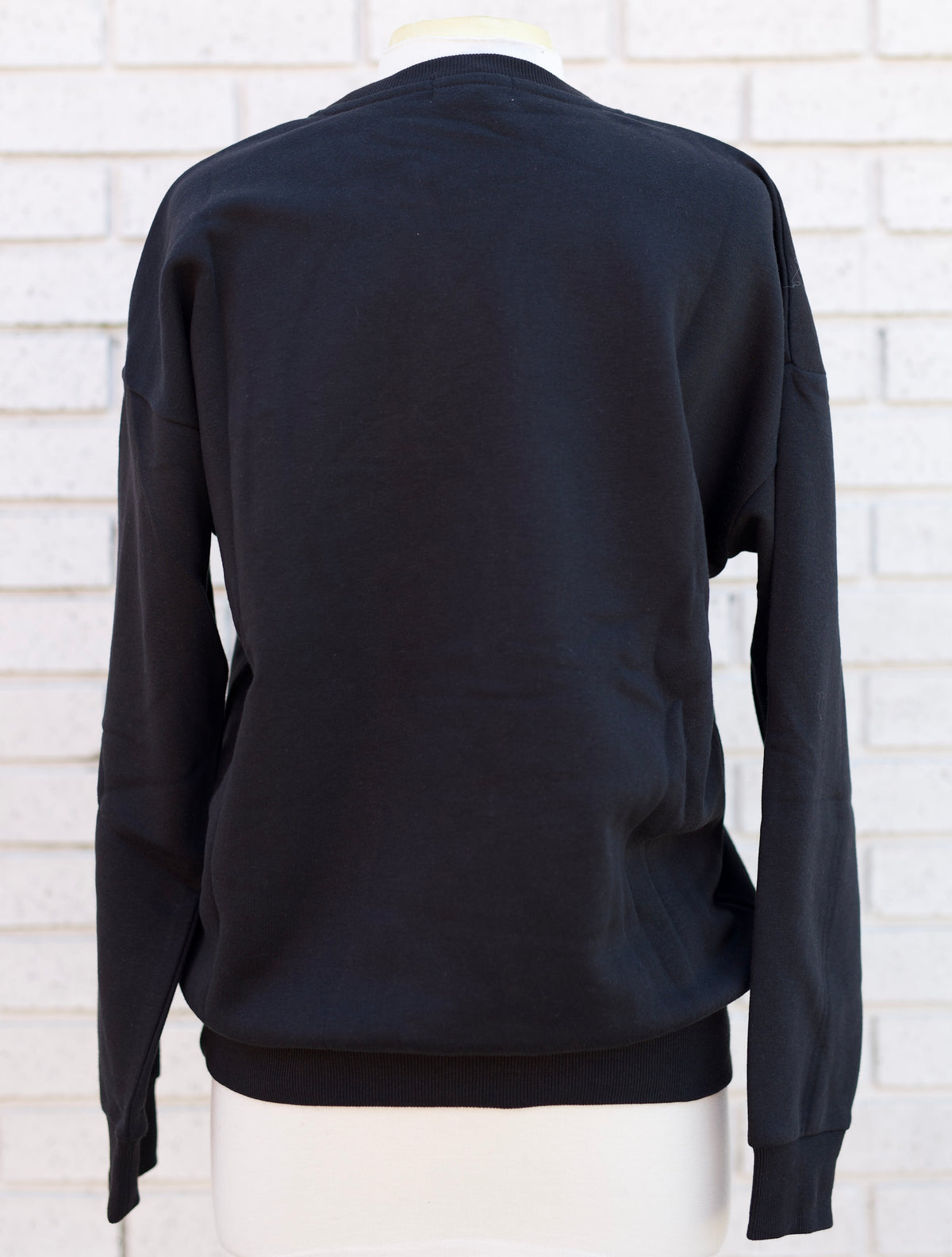 SIMPLY SOUTHERN BLACK HOLIDAY COW CREWNECK SWEATSHIRT